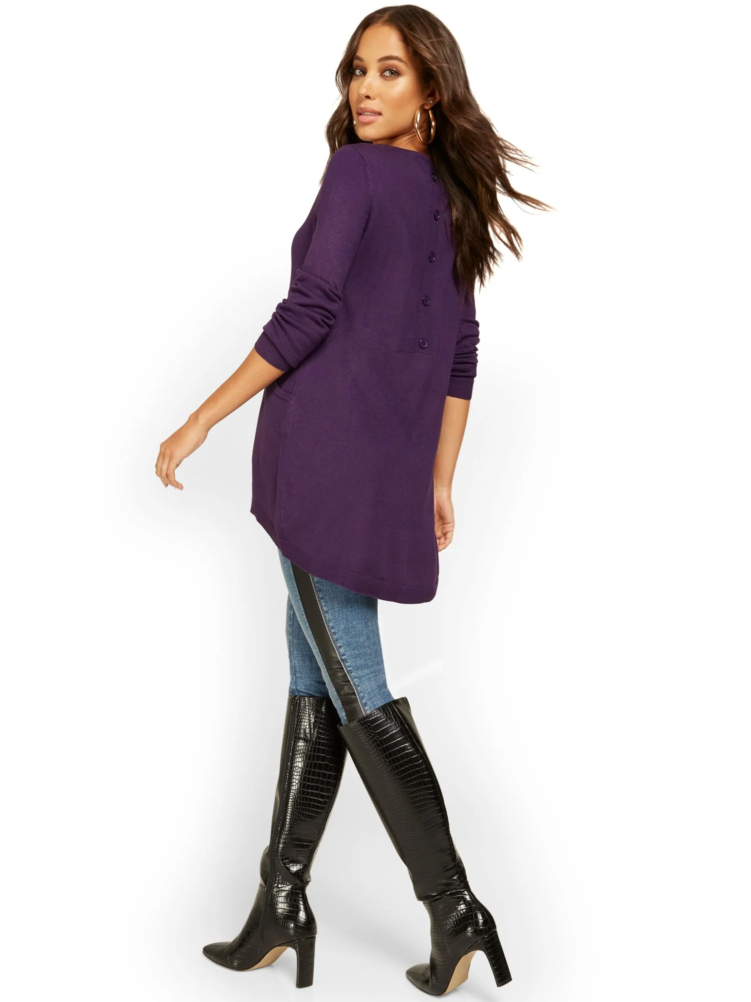 Button-Back Tunic Sweater - Image 16