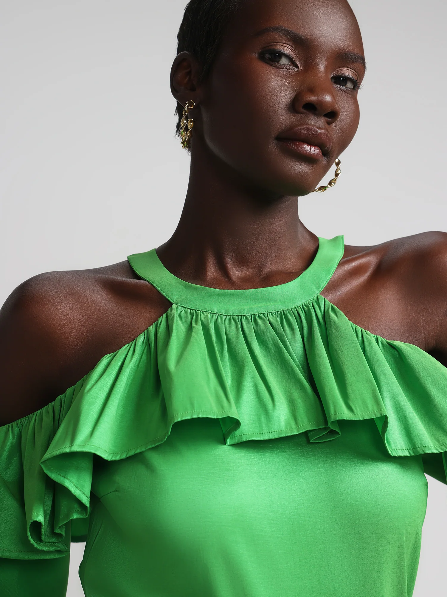 Cold Shoulder Halter Neck Ruffle Taffeta Blouse - Image 4