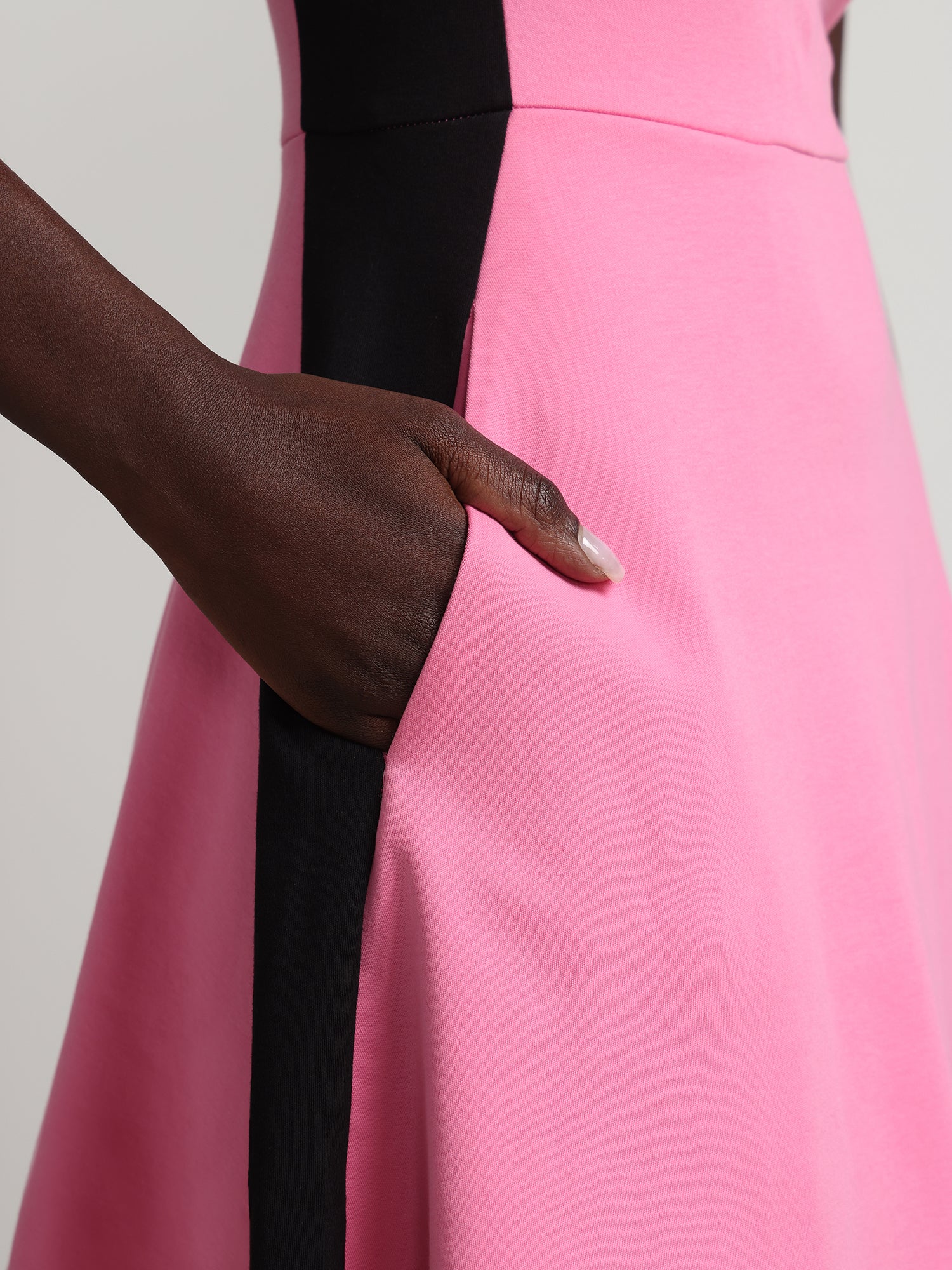 Colorblock Side-Stripe Flare Dress - City Knits - Image 8