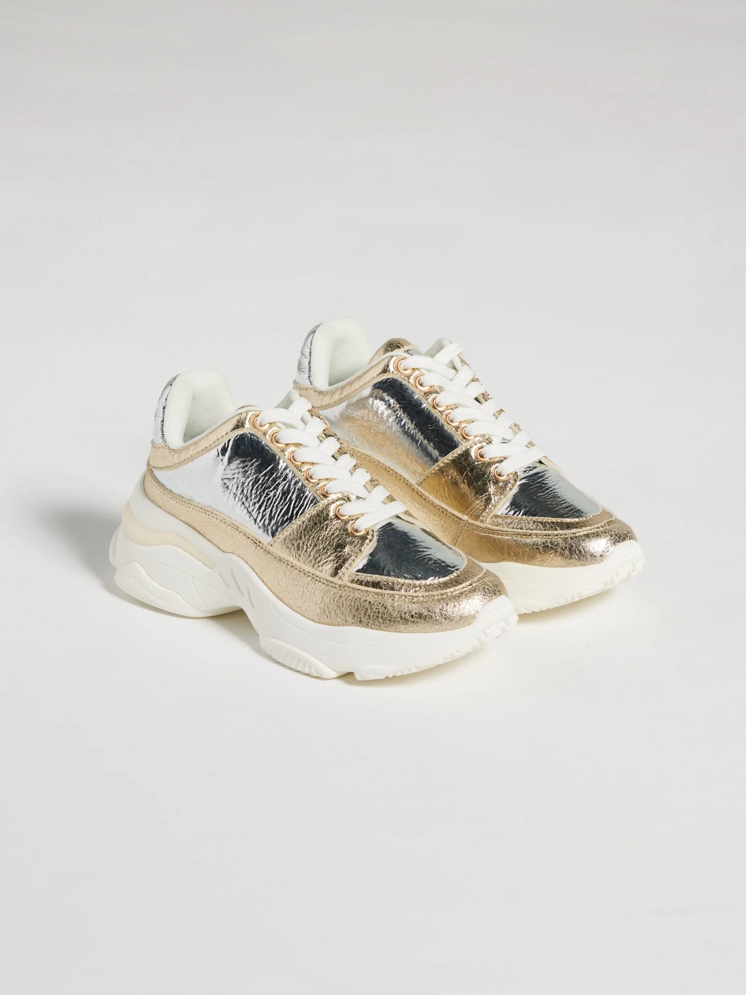 Cydnee Metallic Dad Sneaker - Image 4