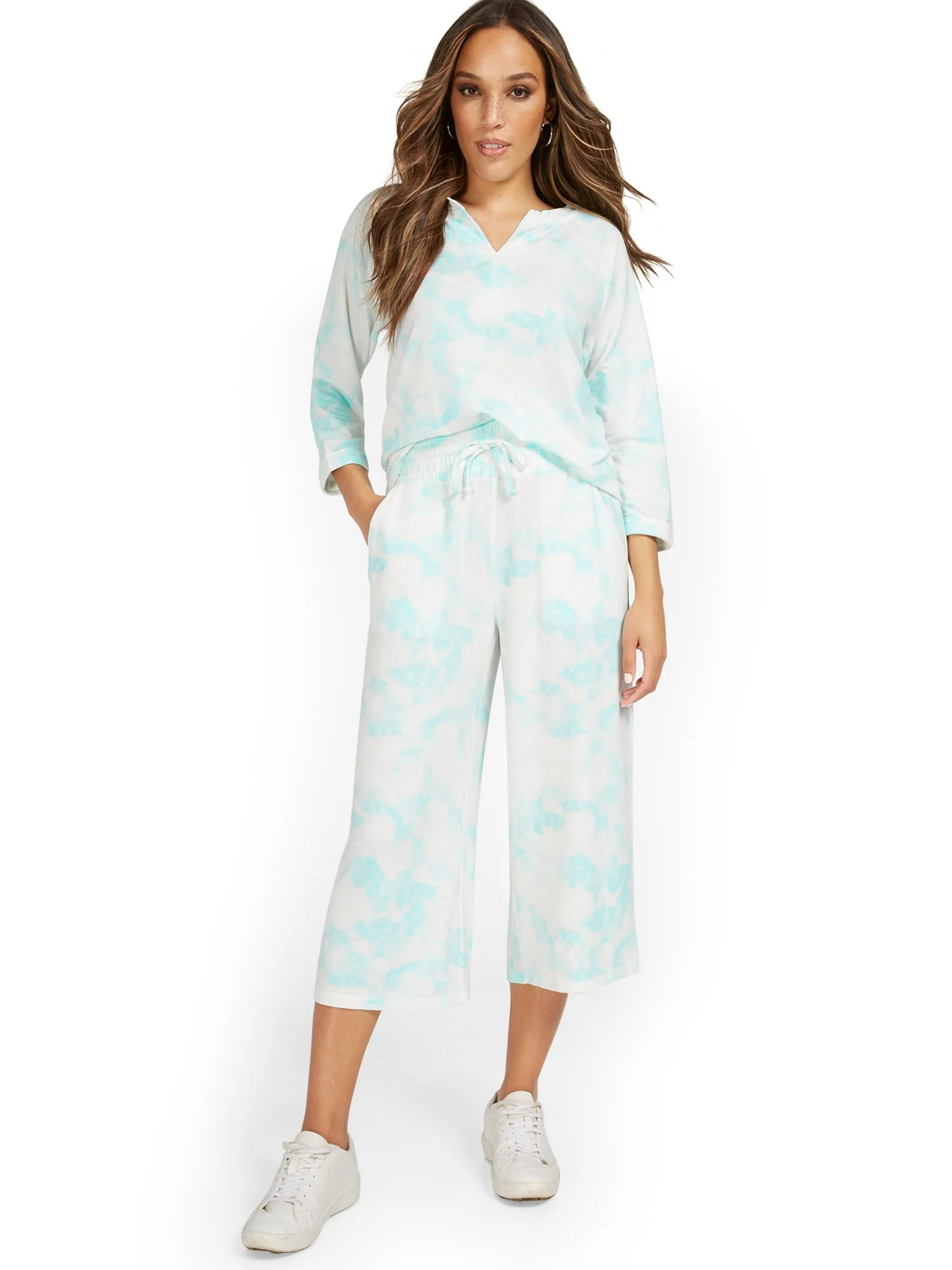 Dreamy French Terry Tie-Dye Wide-Leg Capri Pant - Image 4