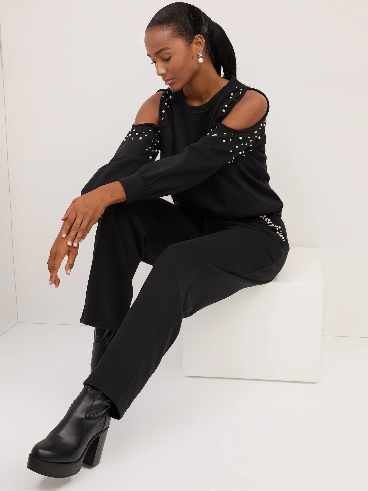 Embellished-Accent Straight-Leg Pant