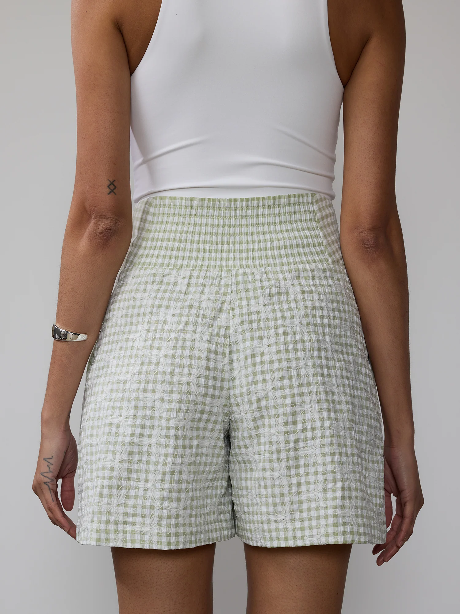 High Rise Embroidered Shorts - Image 3