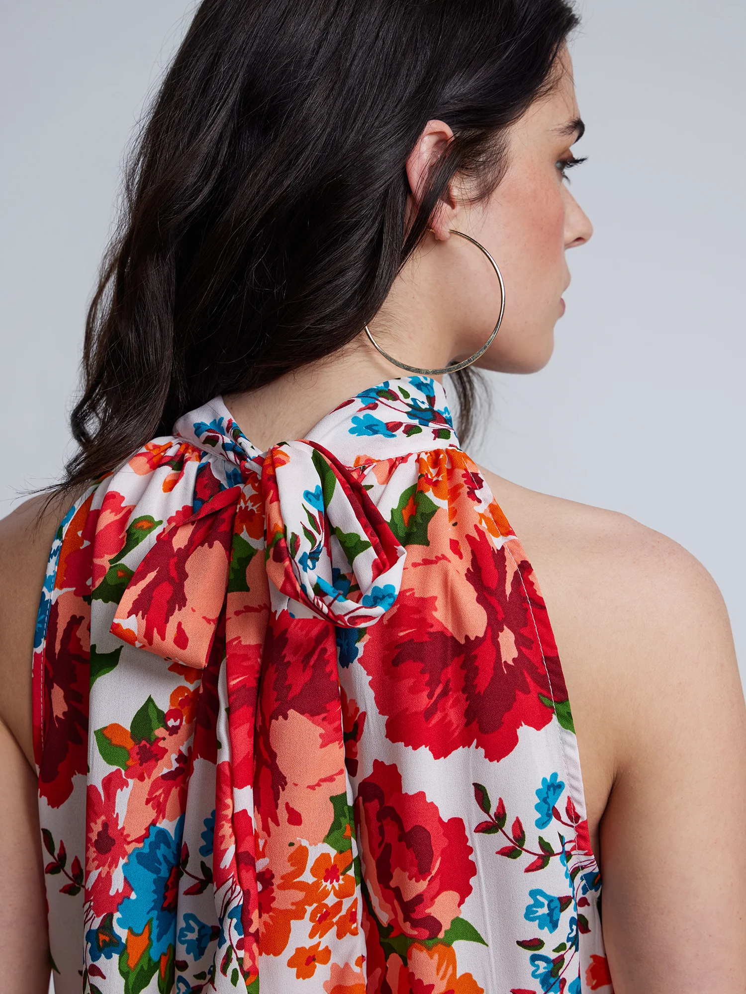 Floral Bow-Back Halter Neck Top - Image 4