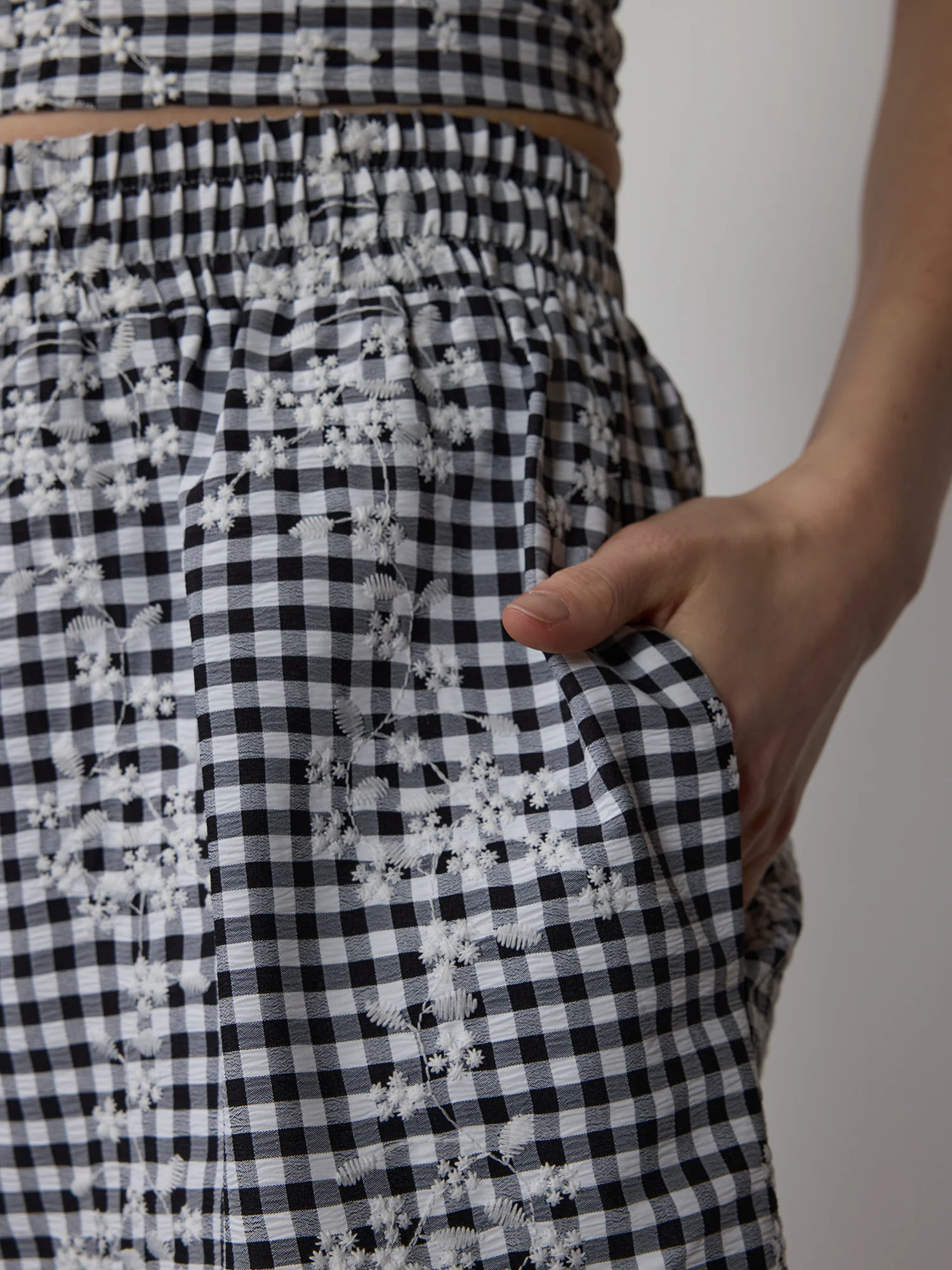 Gingham Check Embroidered Shorts - Image 4