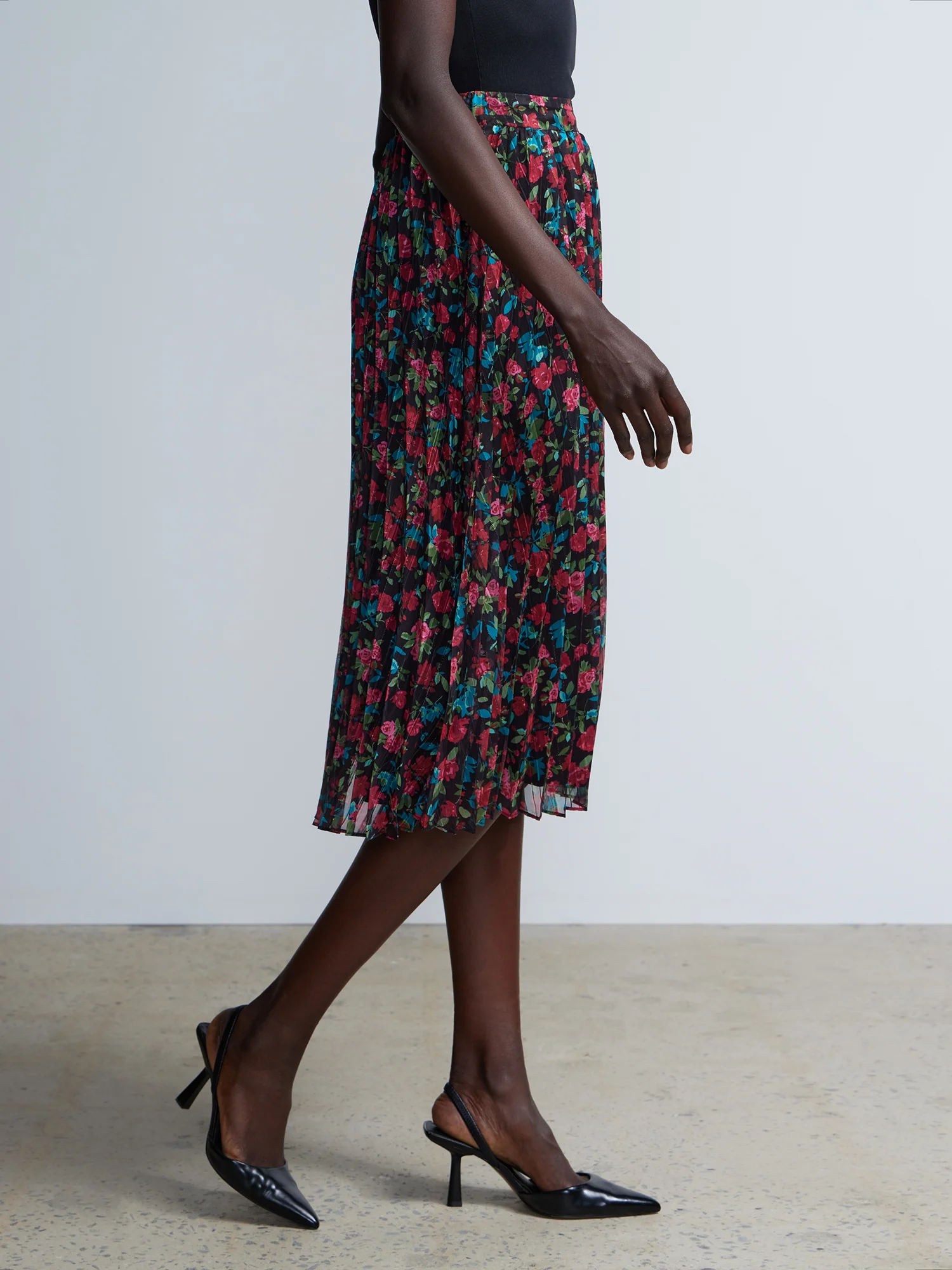High Rise Pleated Floral Print Skirt - Image 2