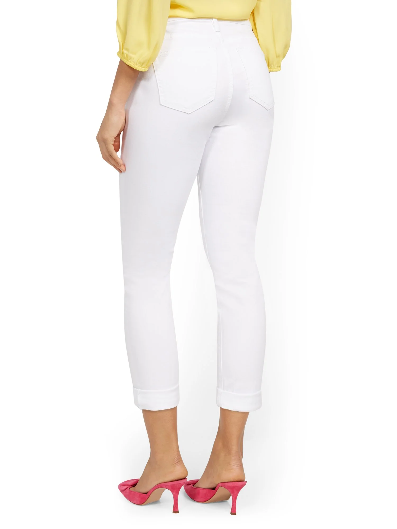 High-Waisted Boyfriend Capri Jeans - White - Image 3