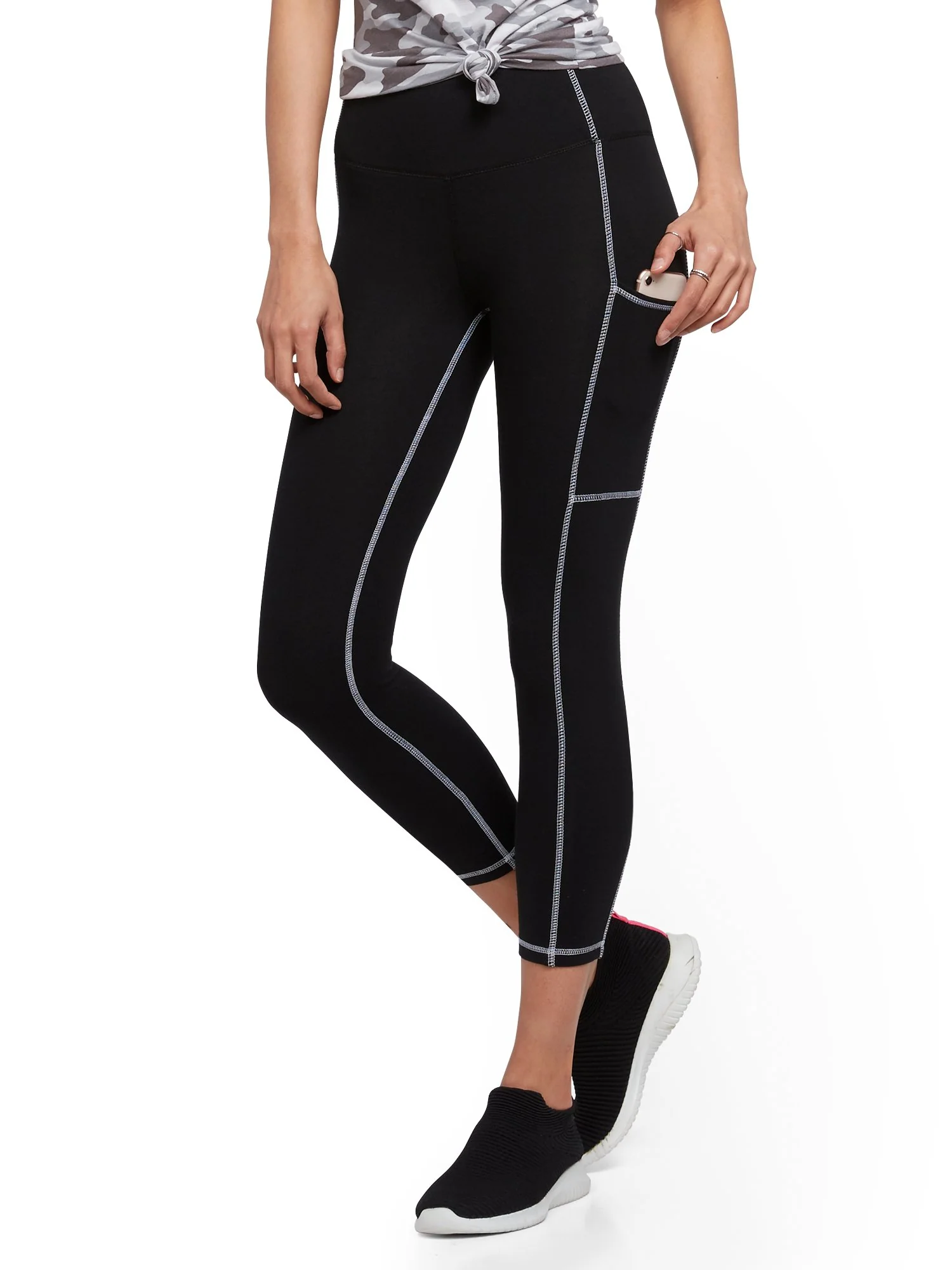 High-Waisted Capri Pocket Legging - Black - Image 2