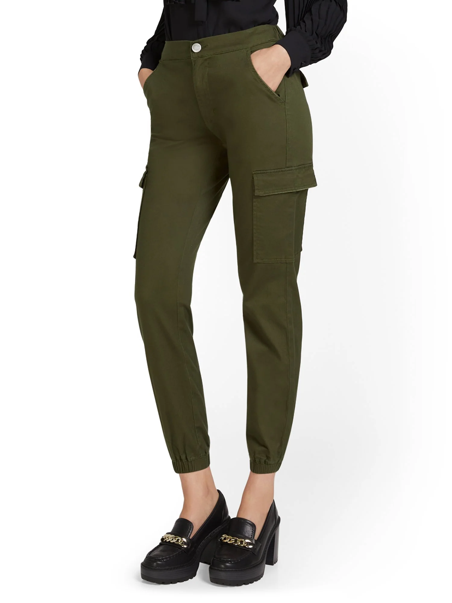High-Waisted Cargo Jogger Pant - Image 10