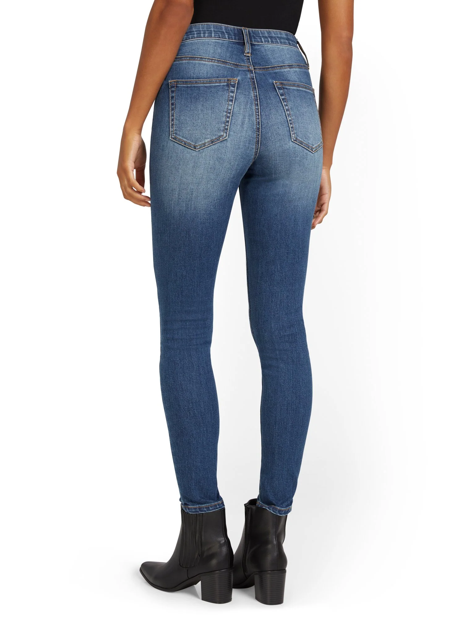High-Waisted Curvy Essential Skinny Jeans - Orchard Wash - Image 4