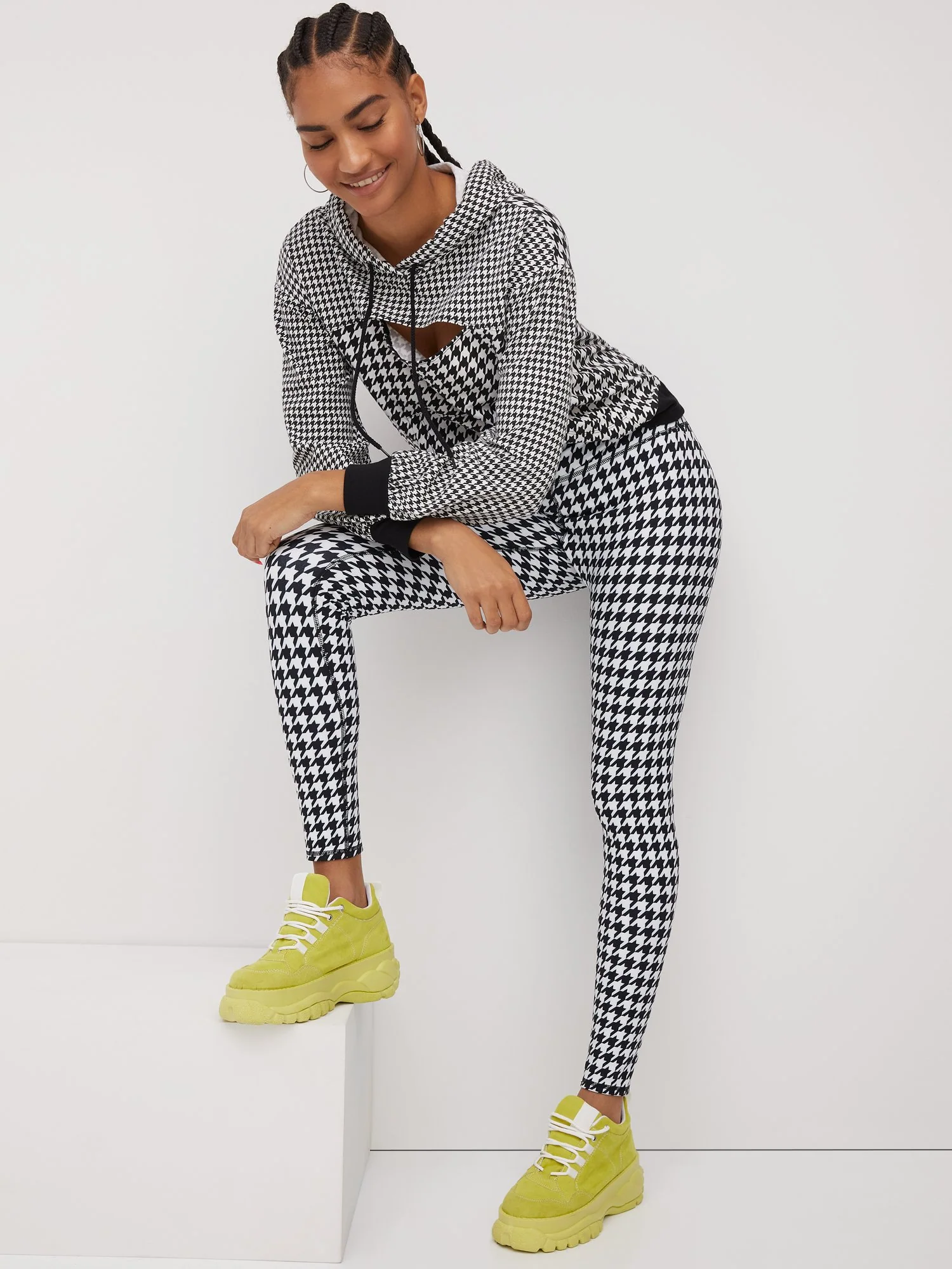 High-Waisted Houndstooth Pocket Legging - Image 5