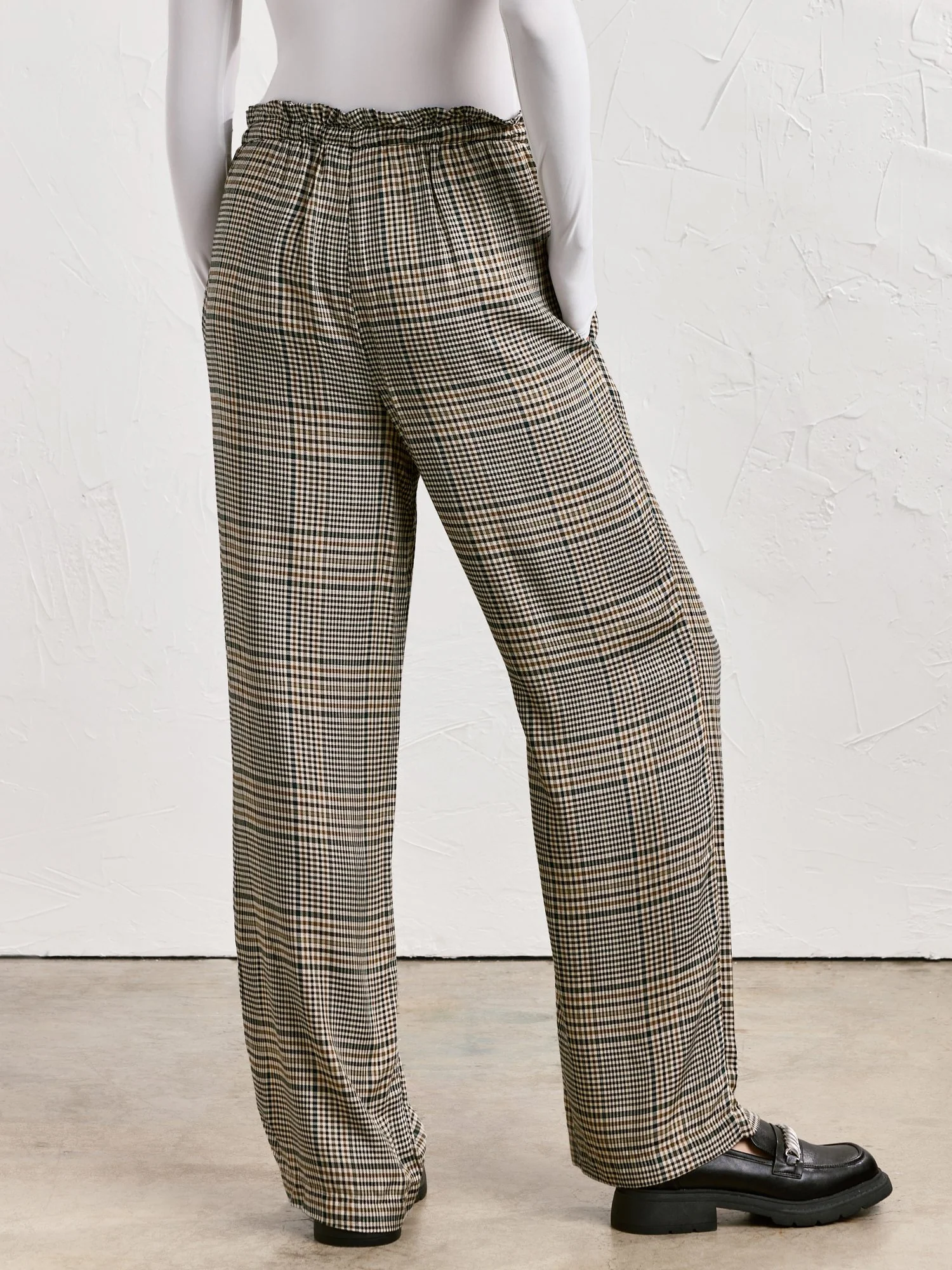 High-Waisted Plaid Trouser - One by Chapter One - Image 4