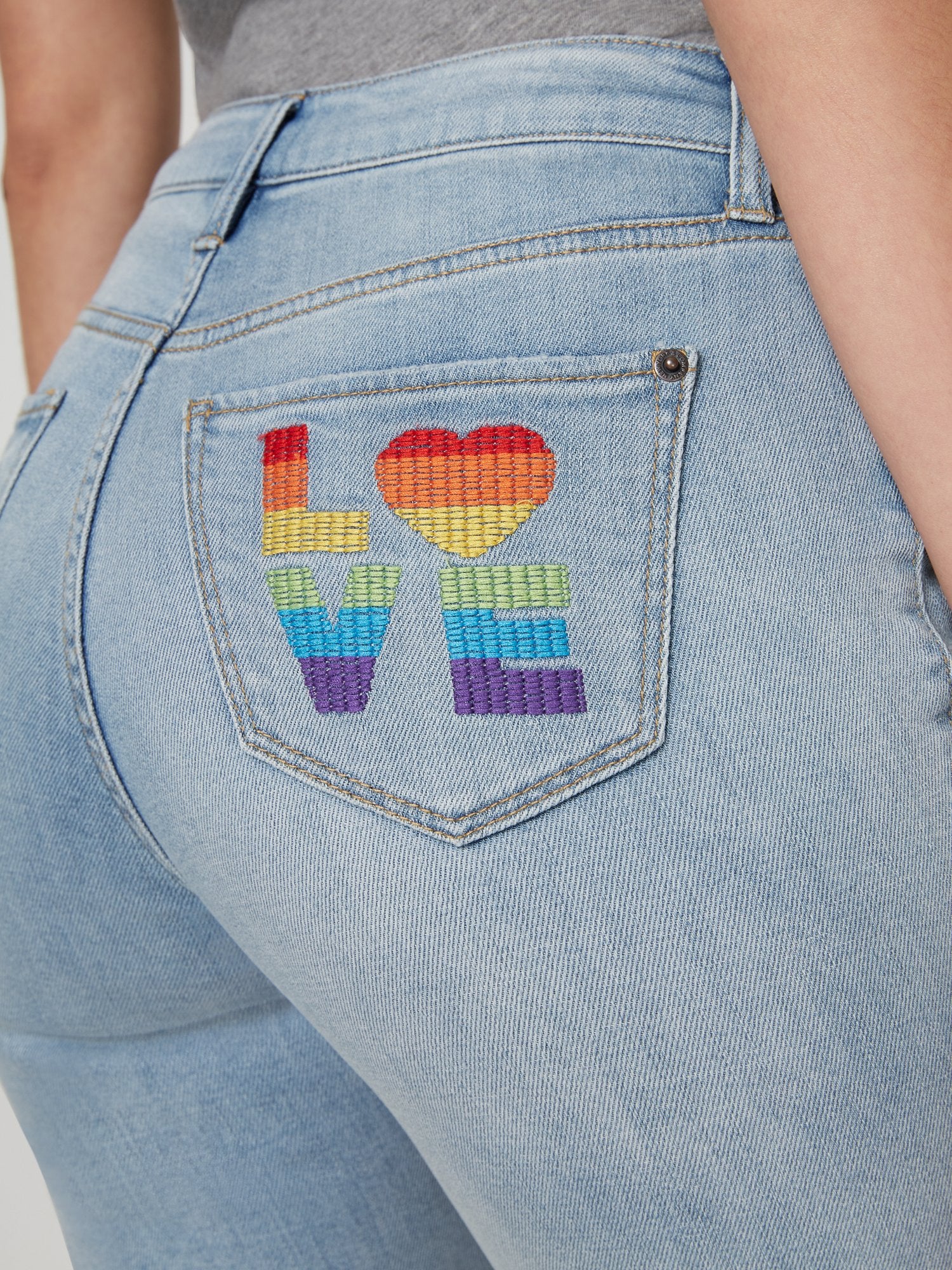 High-Waisted Pride Patch Short - Image 4