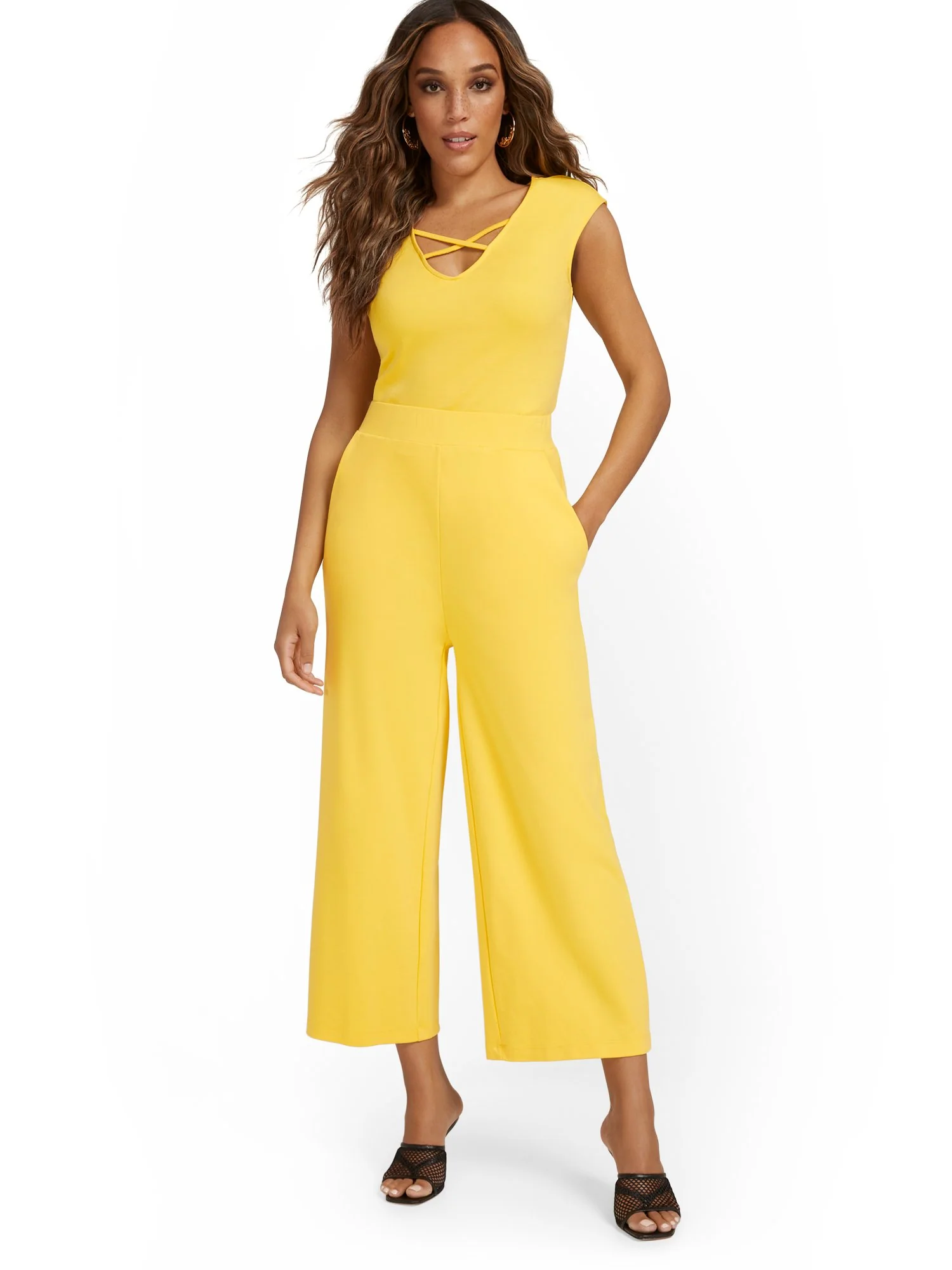 High-Waisted Pull-On Wide-Leg Capri Pant - City Knits - Image 12