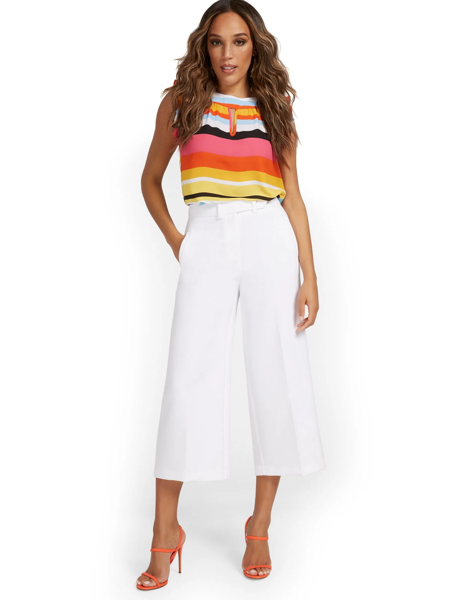 High-Waisted Wide-Leg Capri Pant - Image 8