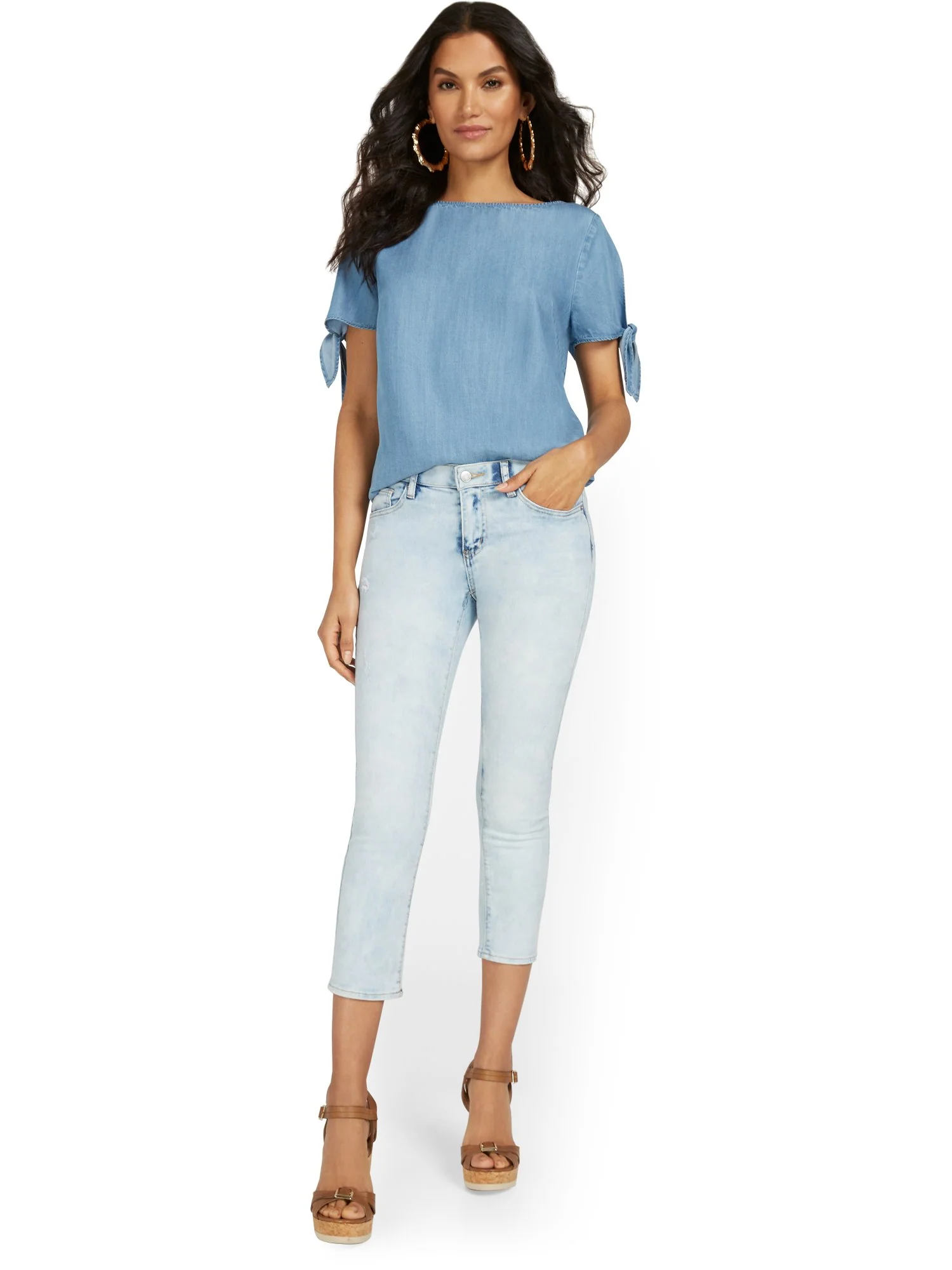 Lexi Mid-Rise Super-Skinny Capri Jeans - Image 4
