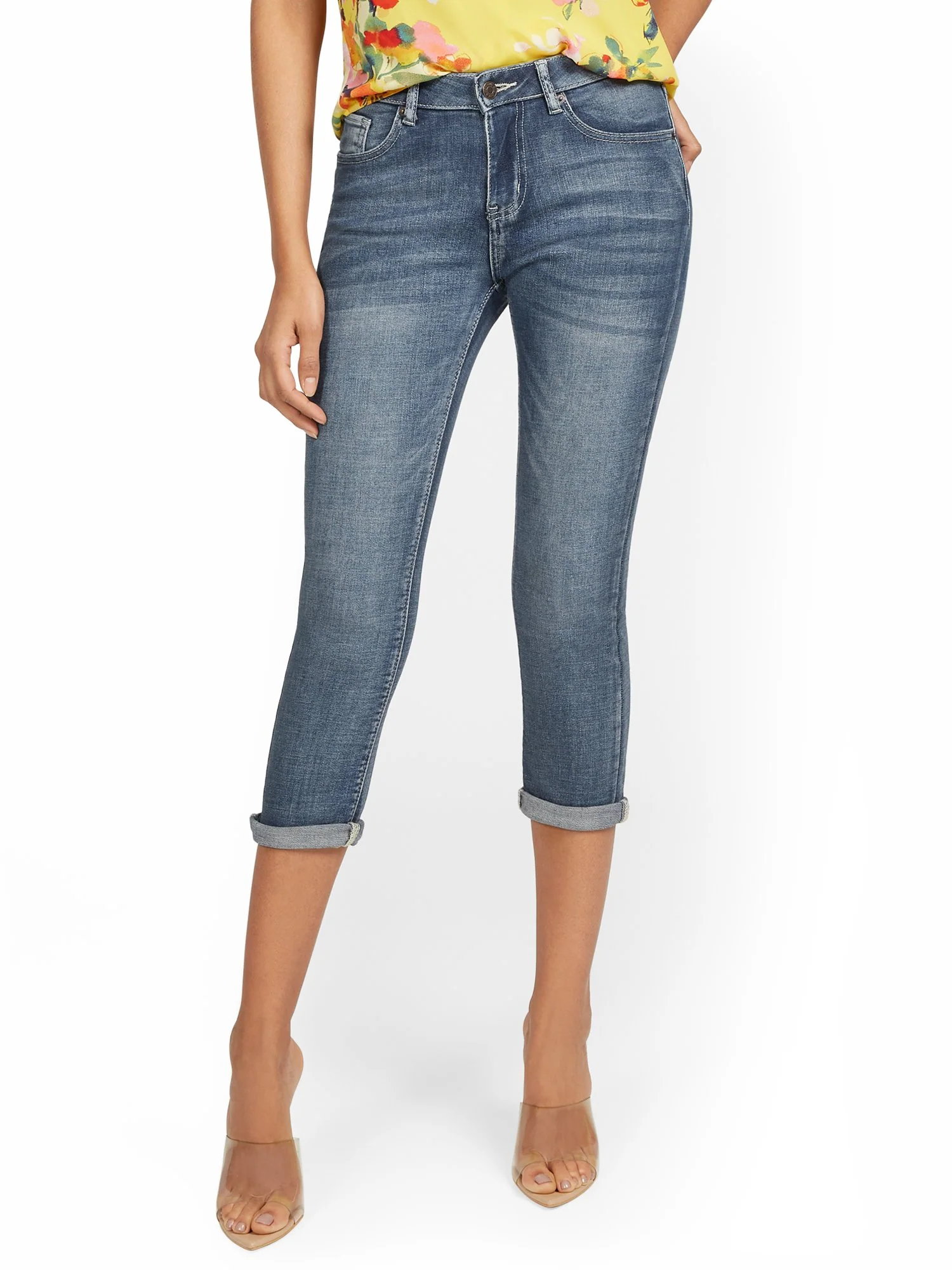 Lexi Mid-Rise Super-Skinny Capri Jeans - Siciliy Wash - Image 2