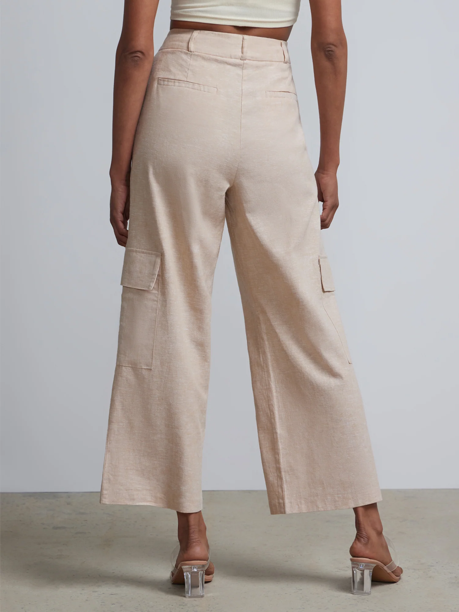 Linen-Blend Mid-Rise Cargo Ankle Pant - Image 3