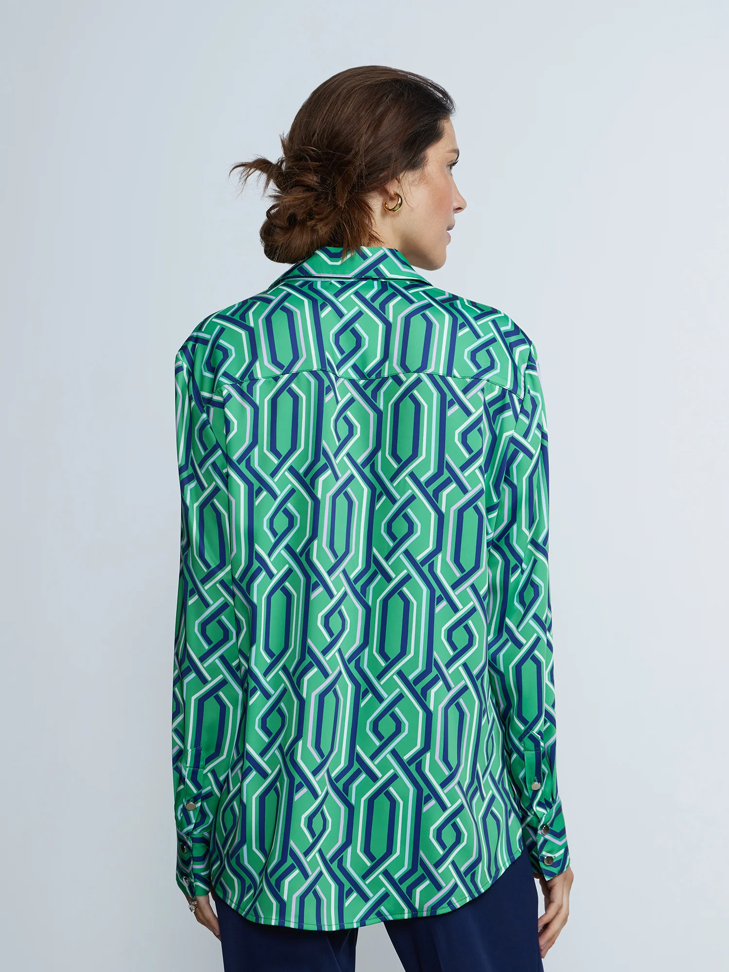 Long Sleeve Printed Button-Front Shirt - Image 4