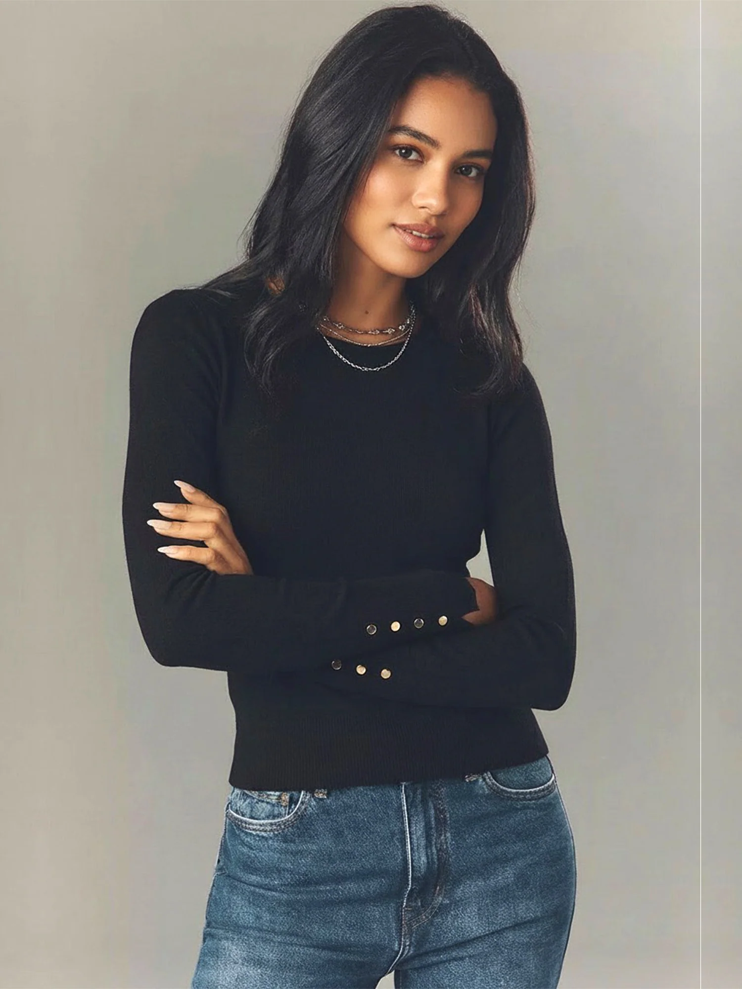 Longsleeves Crew Neck Sweater With Button Detail