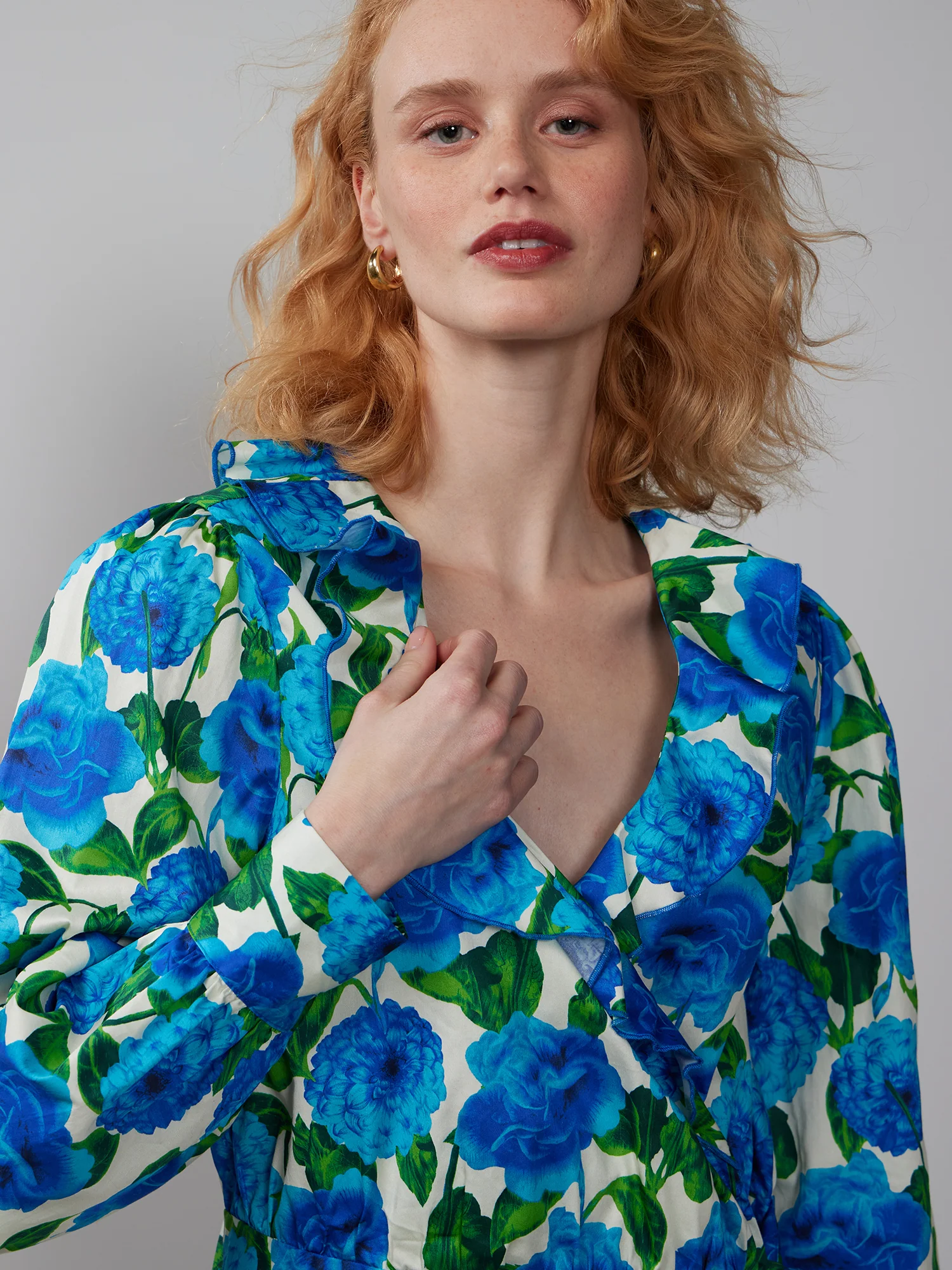 Ruffle Neck Floral Blouse - Image 4