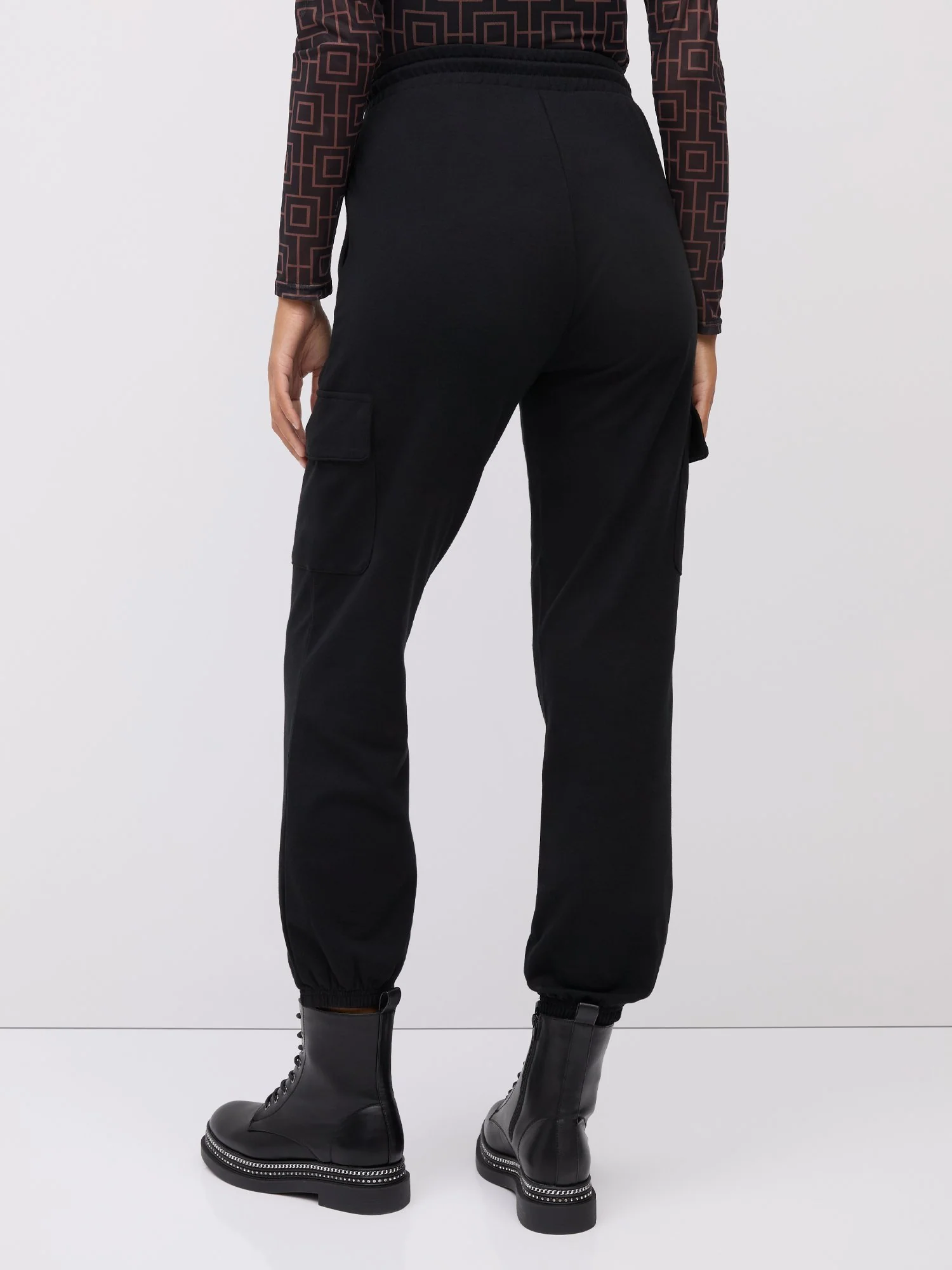 Mid-Rise Cargo Jogger Pant - Image 3