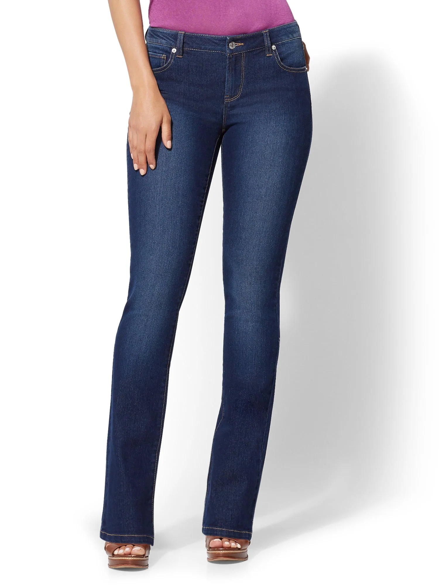 Mid-Rise Essential Stretch Bootcut Jeans