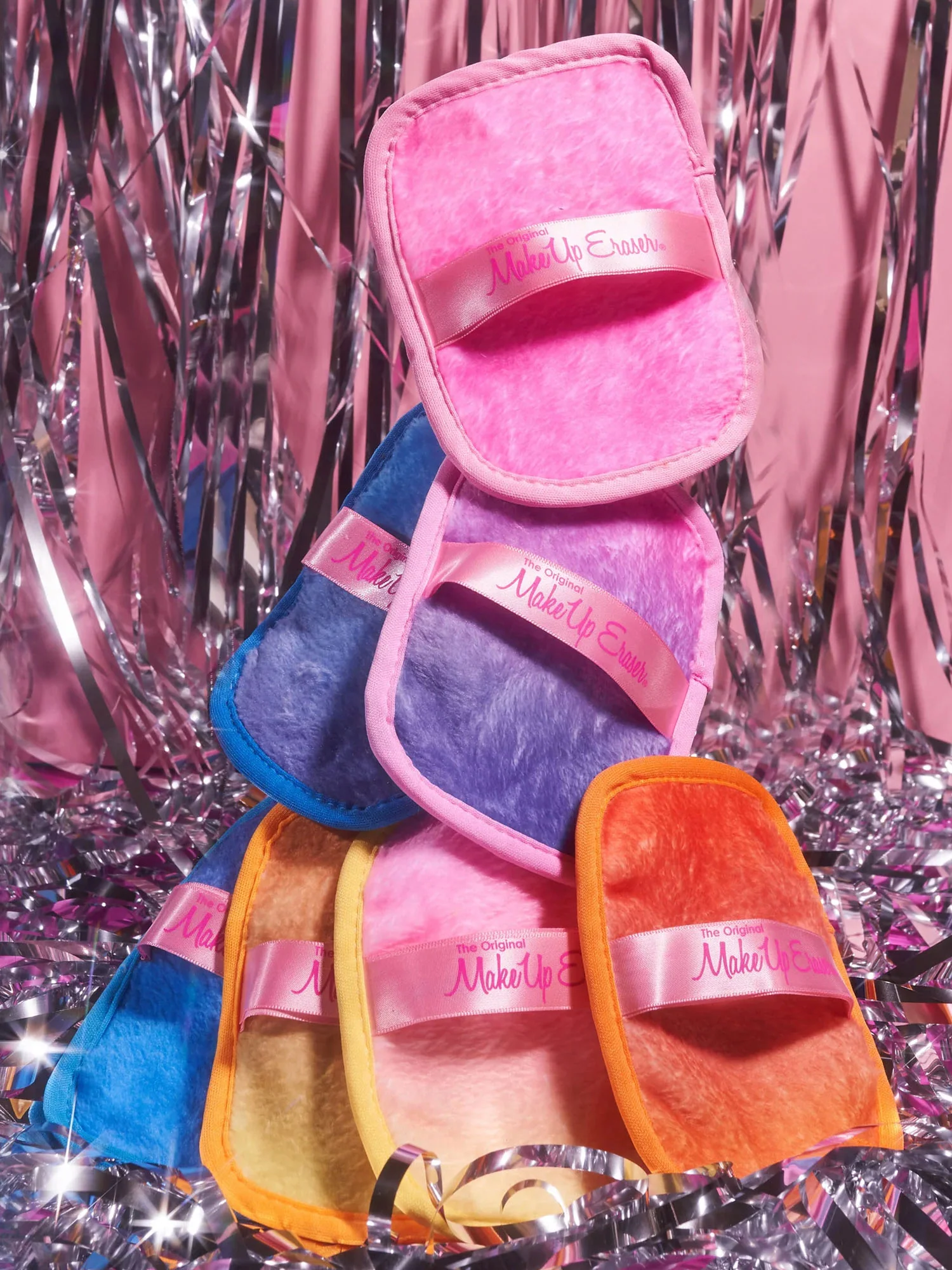 Makeup Eraser Festivities 7 Day Set - Brands We Love - Image 7