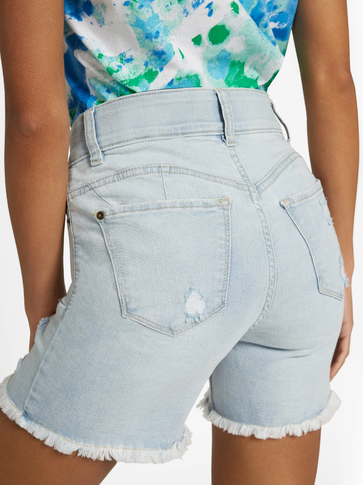 Mya Curvy High-Waisted Sculpting No Gap 5-Inch Short - Ludlow Wash - Image 4