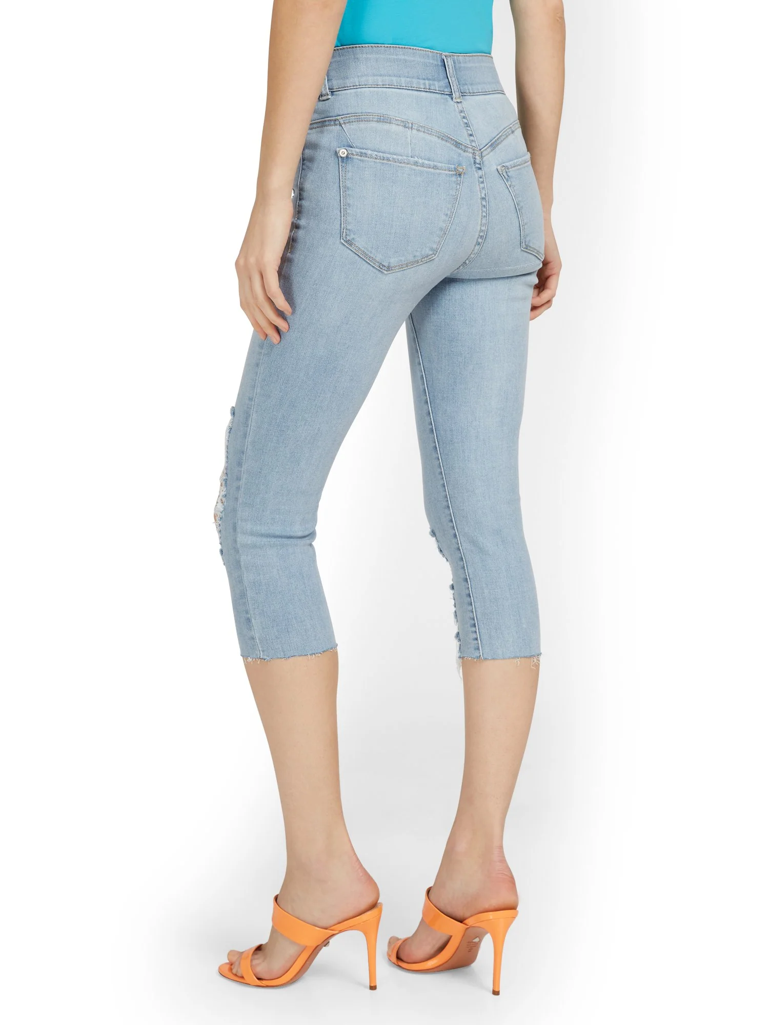 Mya Curvy High-Waisted Sculpting No Gap Super-Skinny Capri Jeans - Light Wash - Image 3