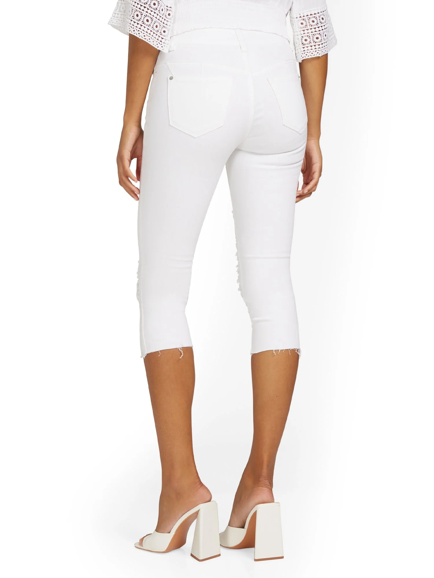 Mya Curvy High-Waisted Sculpting No Gap Super-Skinny Capri Jeans - White - Image 3