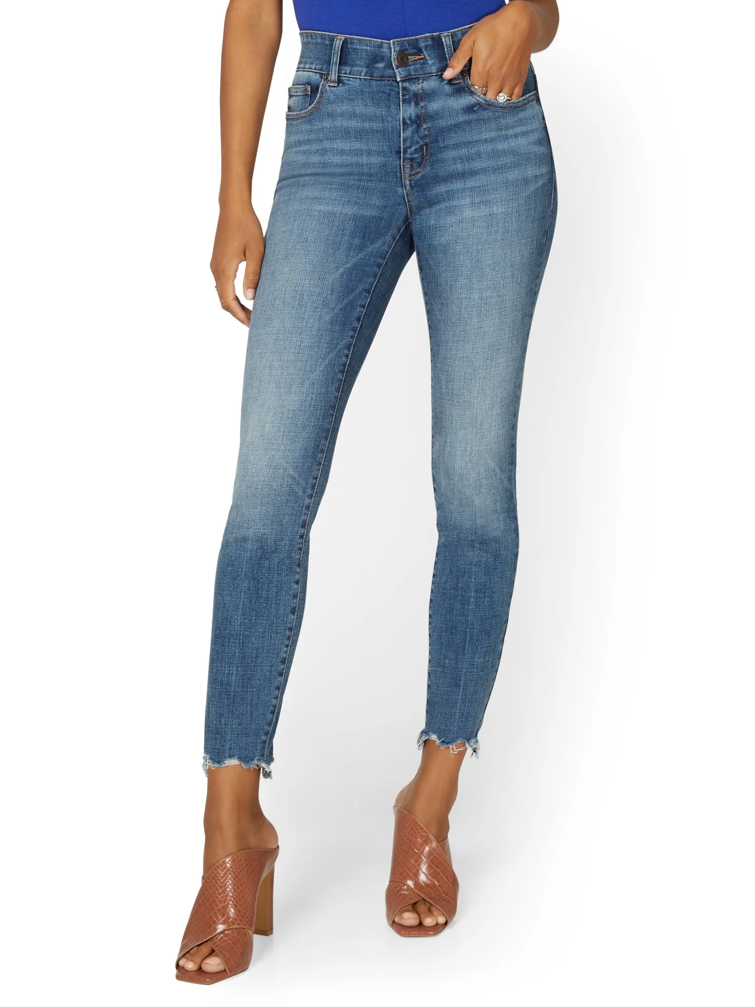 Mya Curvy High-Waisted Super-Skinny Jeans - Medium Wash - Image 10