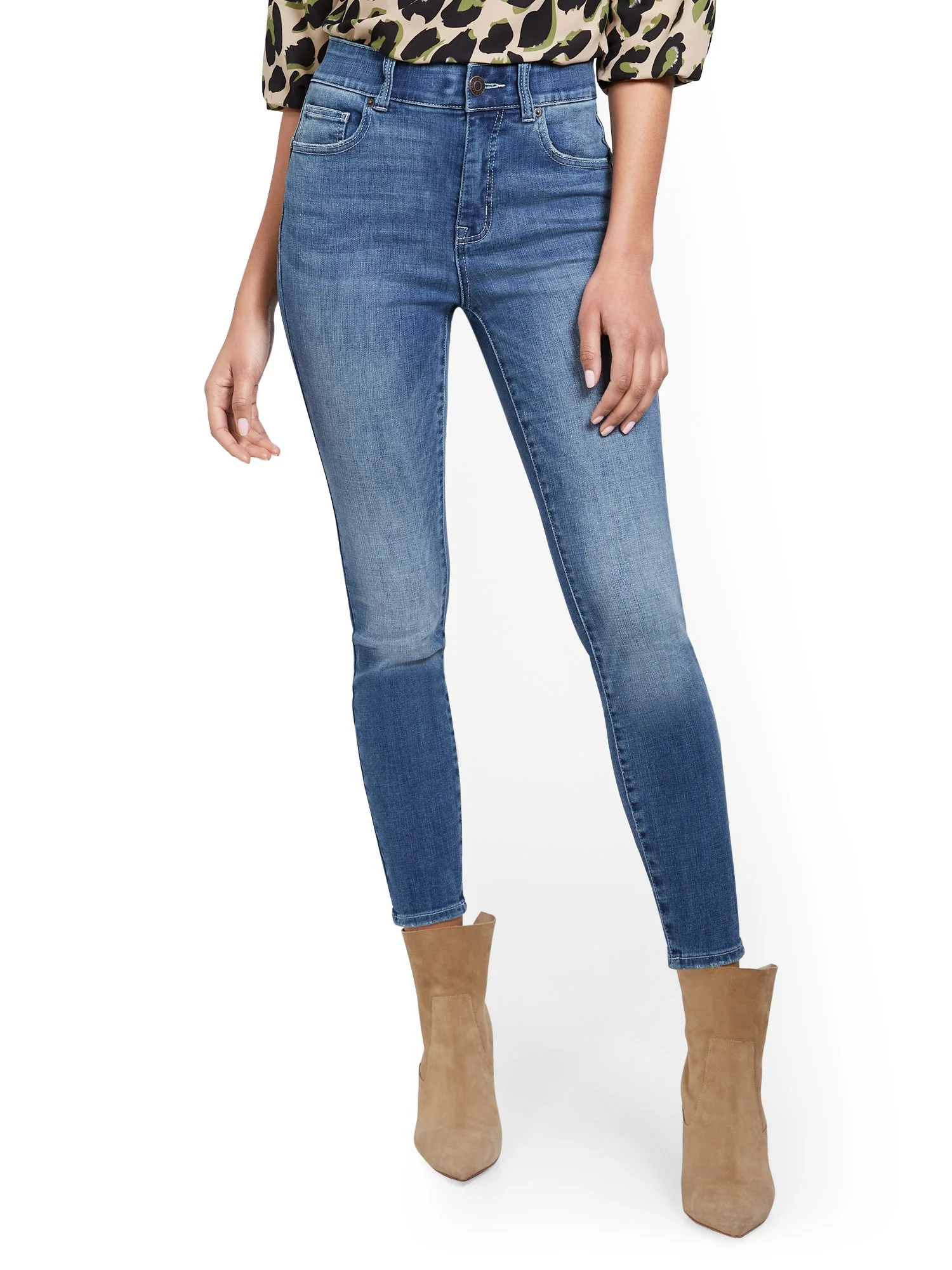 Mya Curvy Super High-Waisted Sculpting No Gap Super-Skinny Ankle Jeans