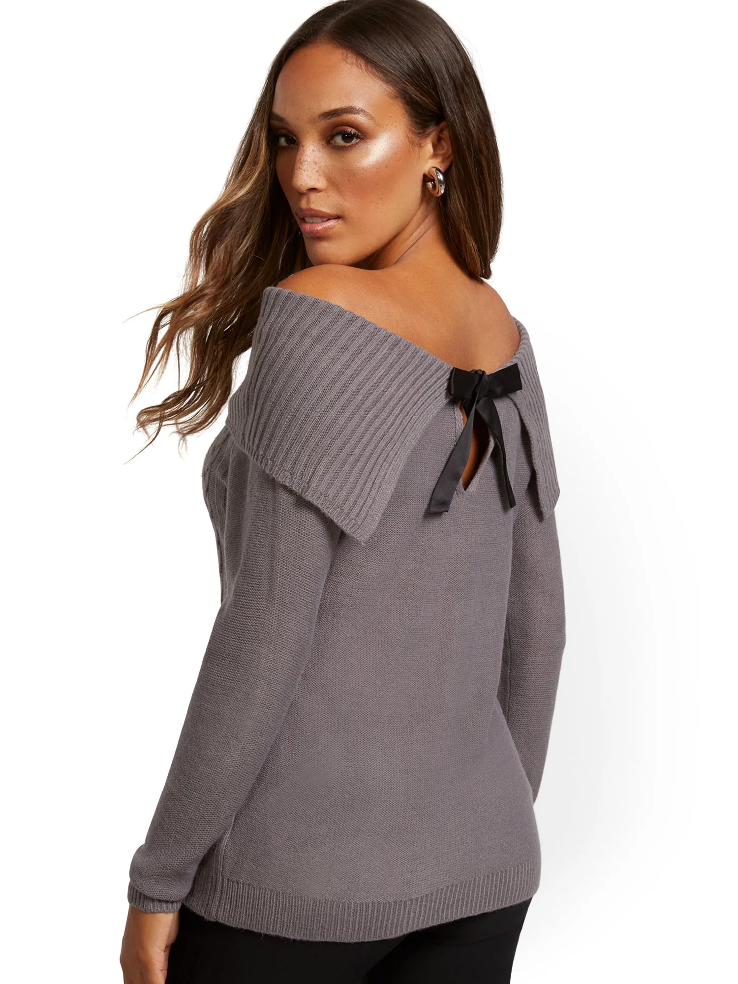 Off-The-Shoulder Bow-Back Sweater - Image 16