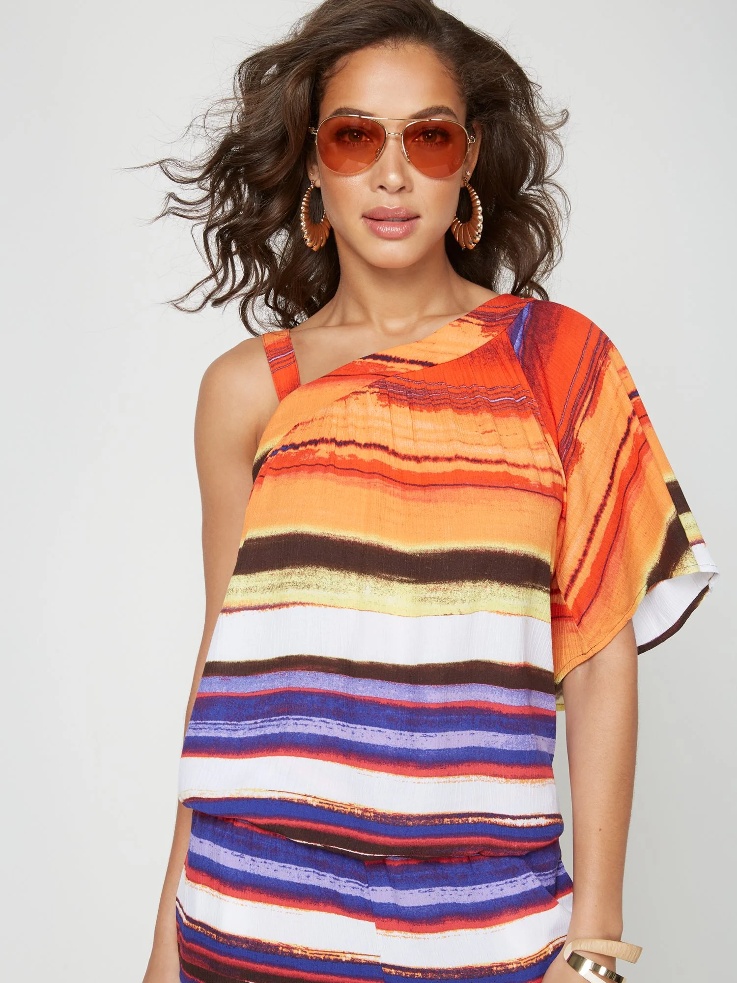 One-Shoulder Asymmetrical Top - Image 2