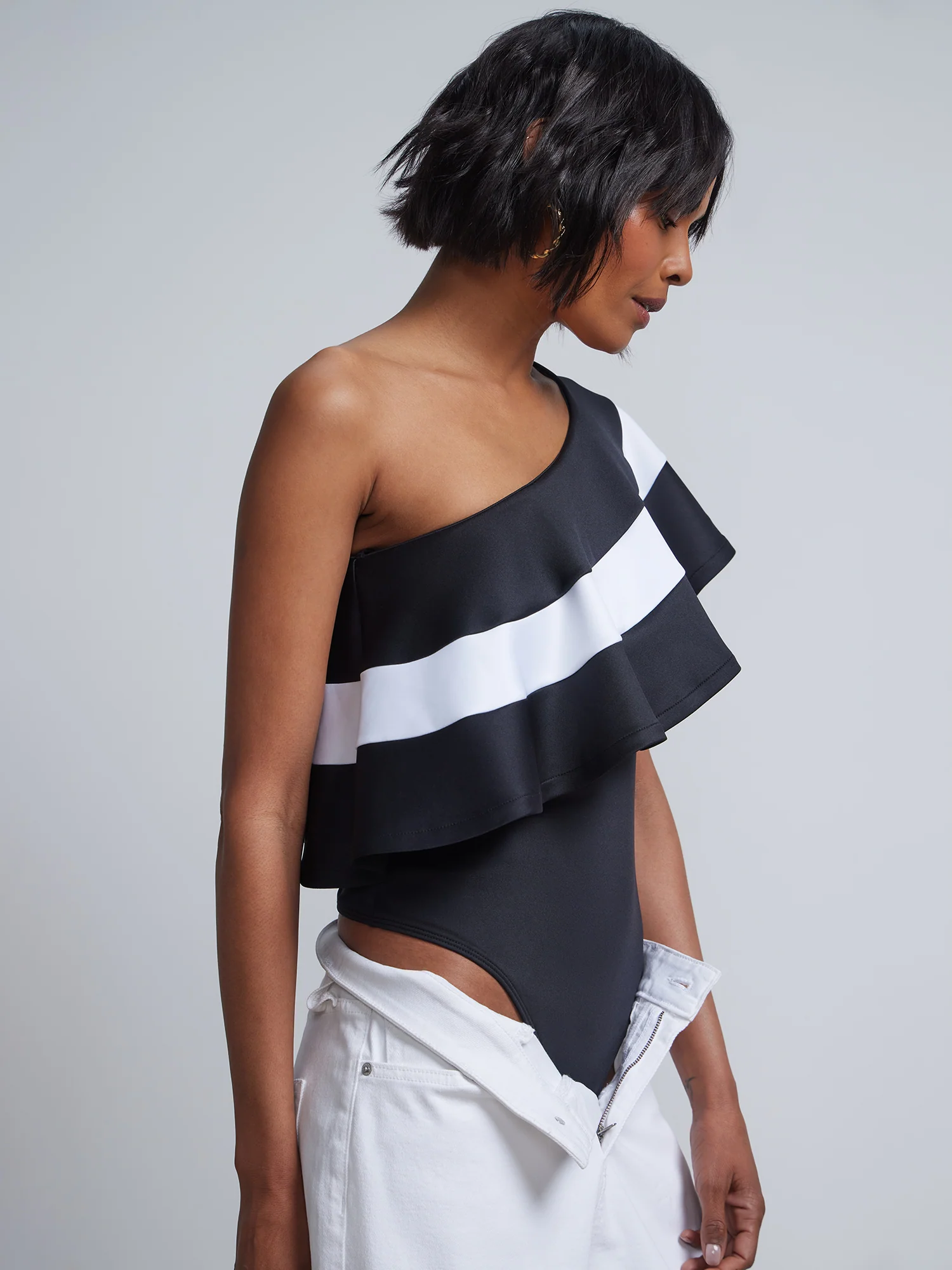 One-Shoulder Piped Ruffle Knit Bodysuit - Image 2