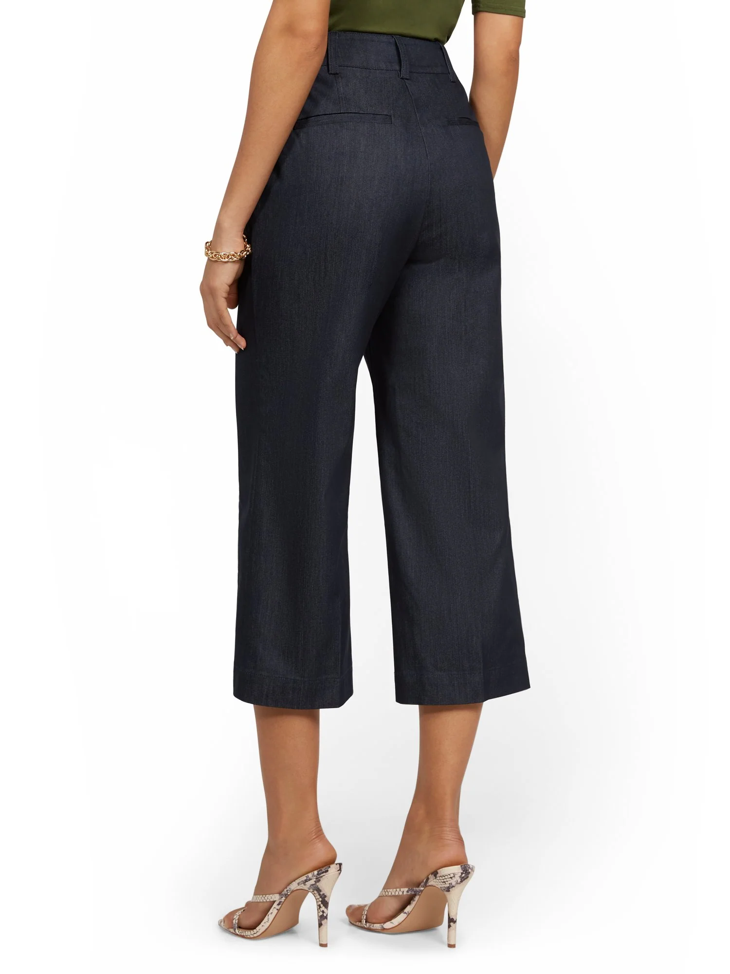 Patch Pocket Wide-Leg Capri Pant - Image 3