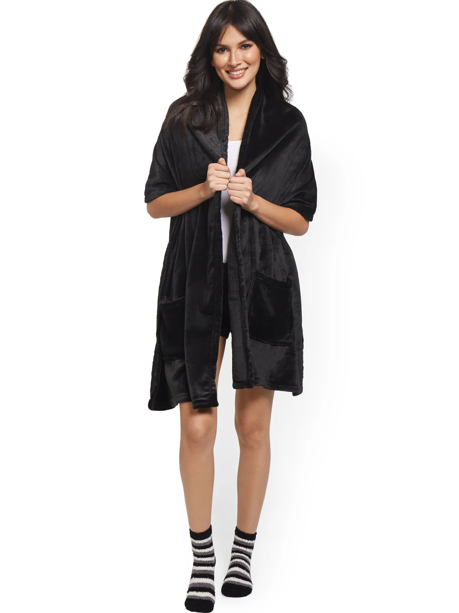 Pedra 2-Piece Fleece Wrap Robe & Socks Set - NY&C x Chic Home - Image 2