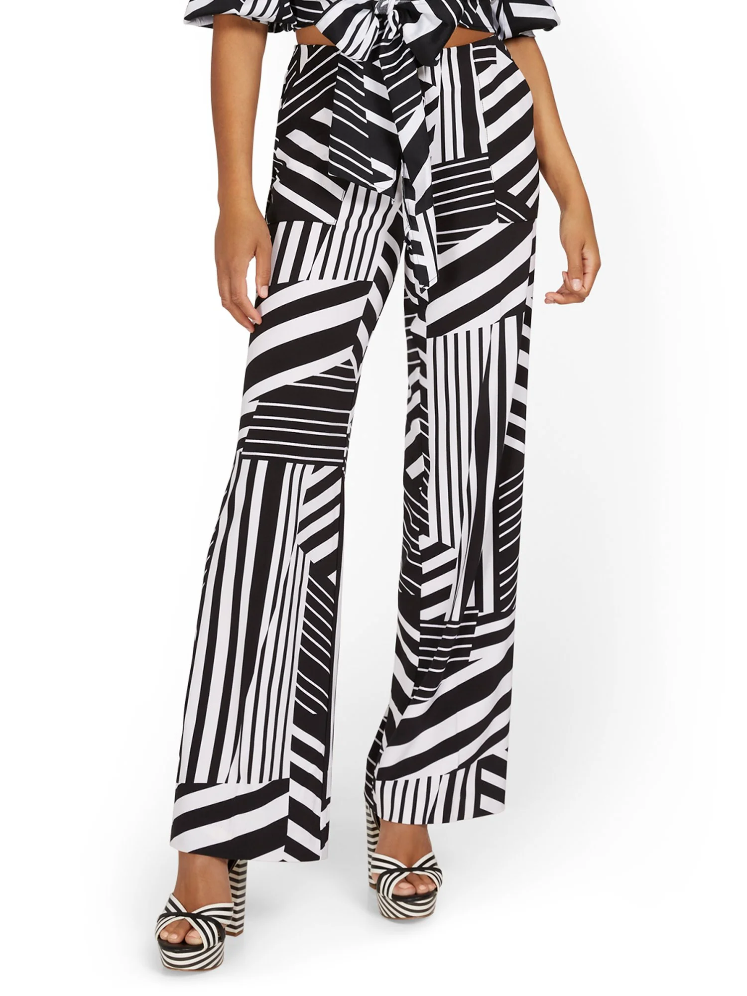Petite Black and White Abstract Wide-Leg Pant - Image 2