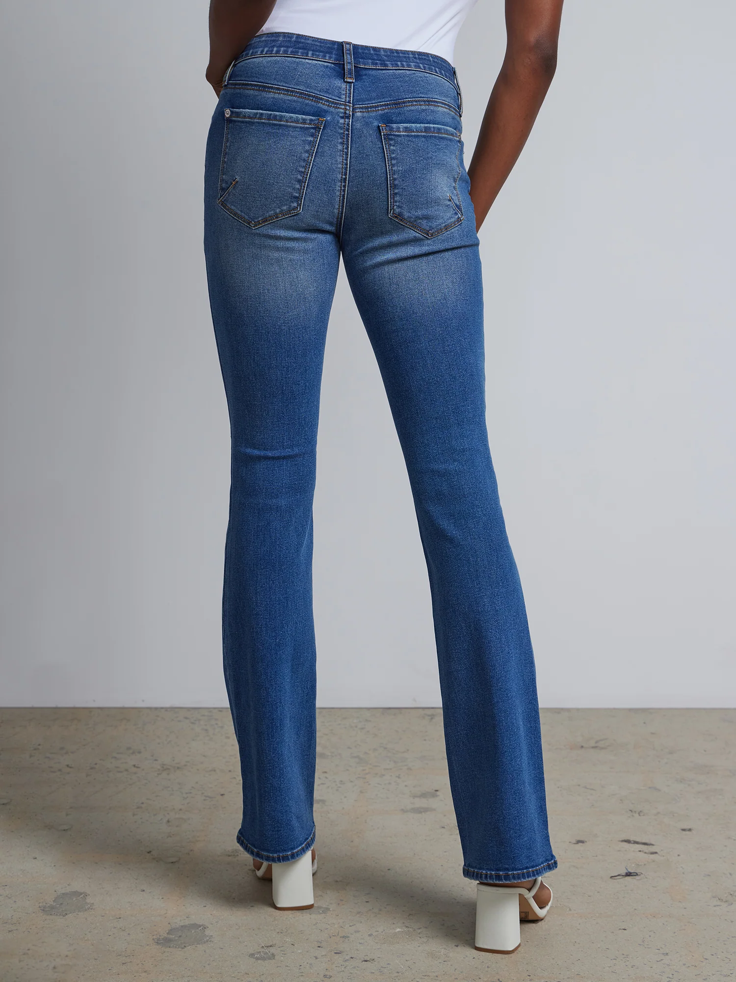 Petite Curvy High-Waisted Bootcut Jeans - Dark Wash - Image 3