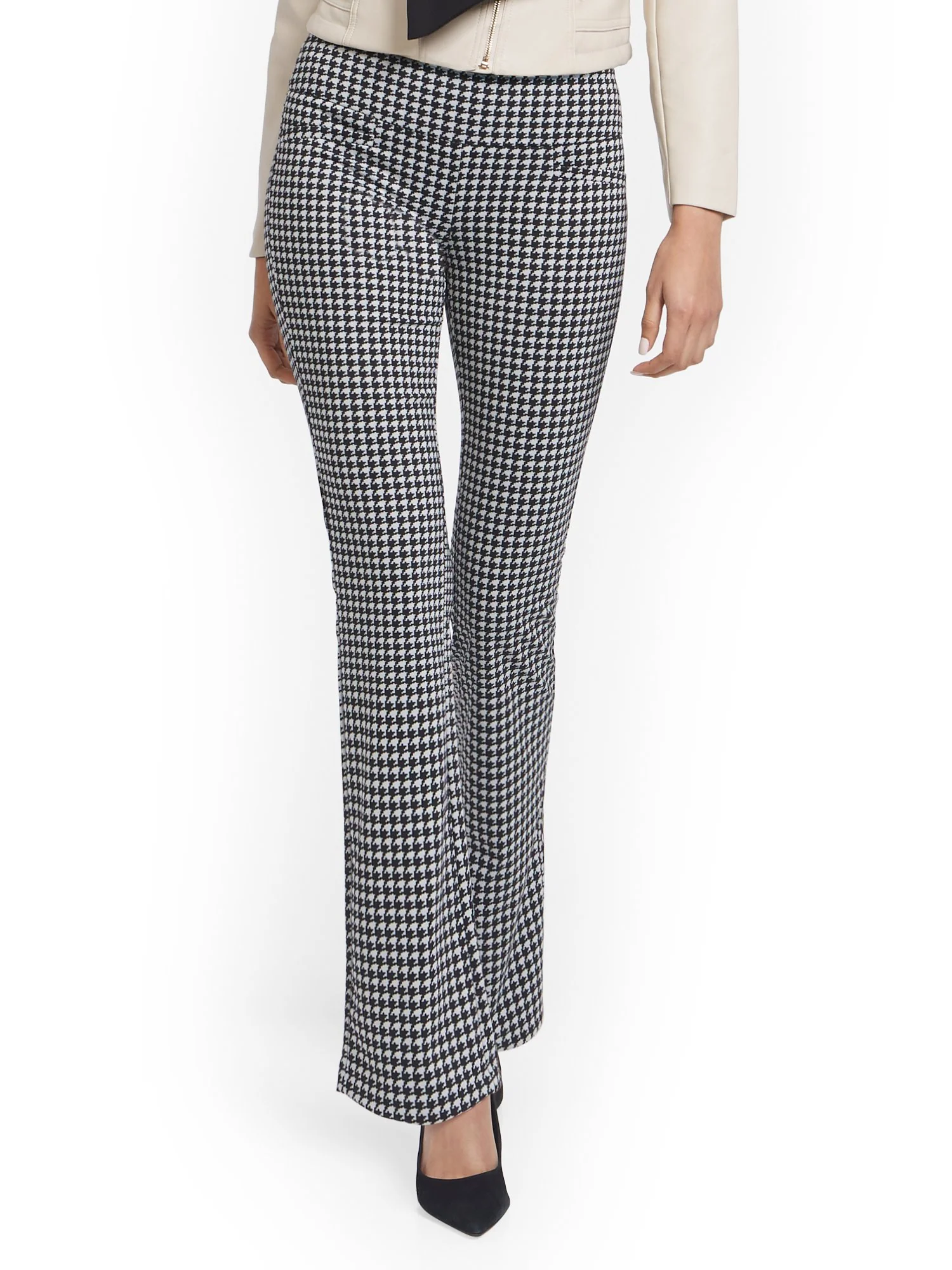 Petite Houndstooth Pull-On Bootcut Ponte Knit Pant - Superflex