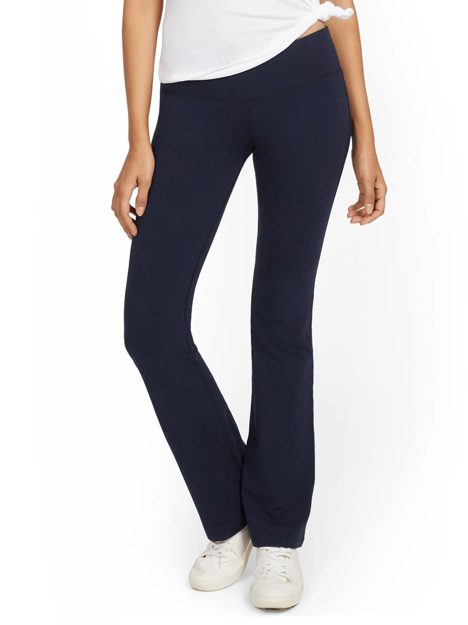 Petite Mid-Rise Yoga Bootcut Pant - Image 6