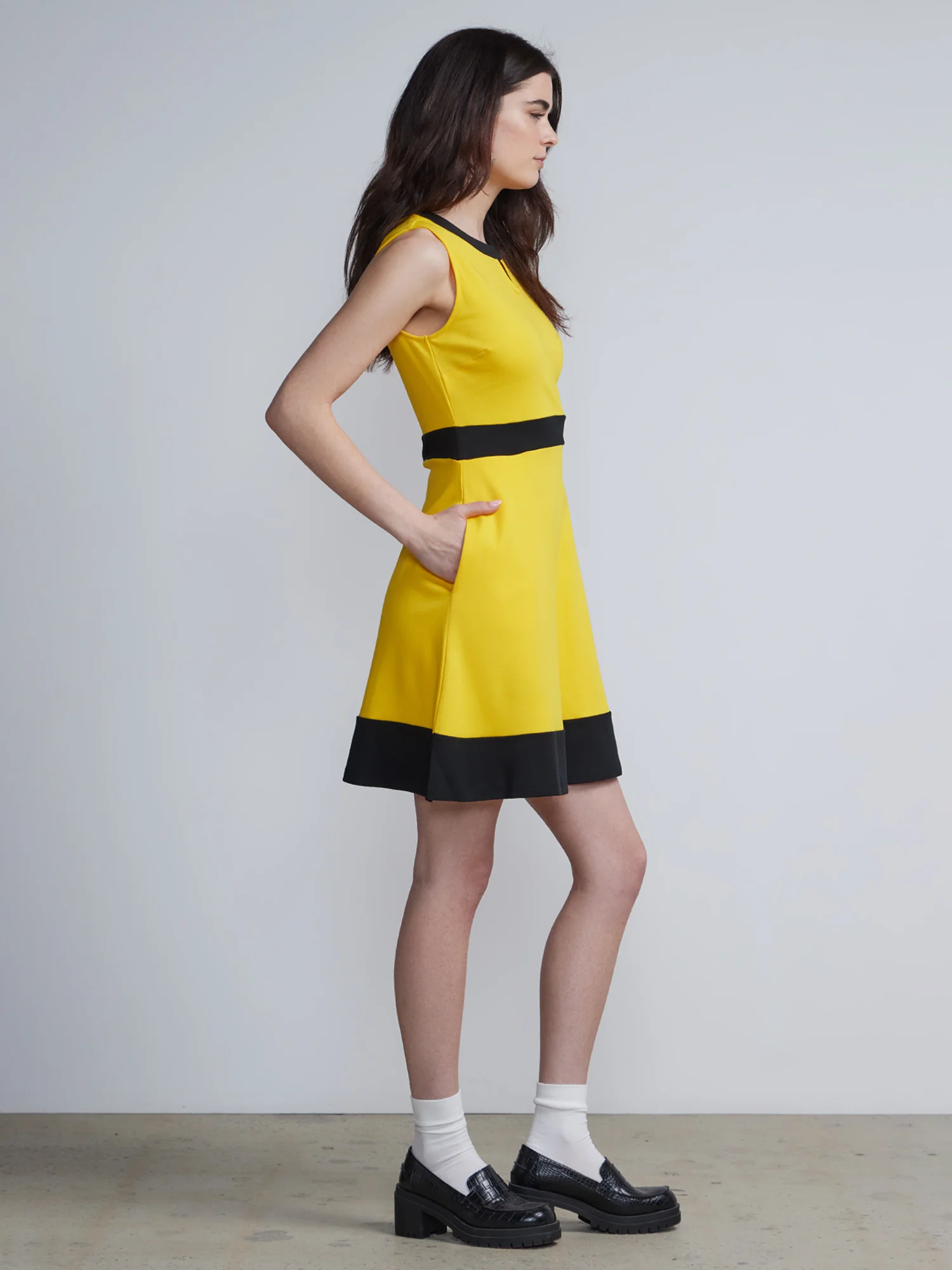 Piped Flare Dress - City Knits - Image 21
