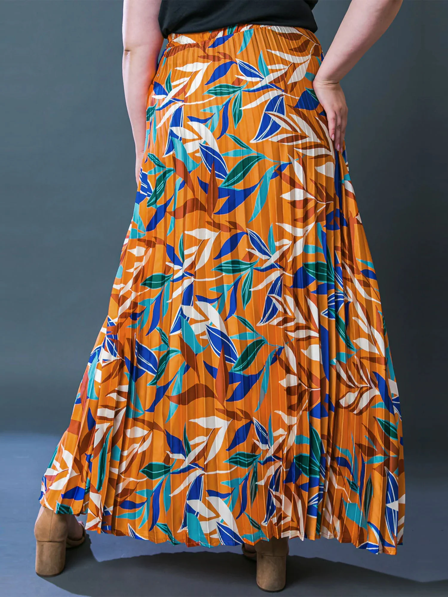 Flying Tomato Plus Pleated Maxi Skirt - Brands We Love - Image 4