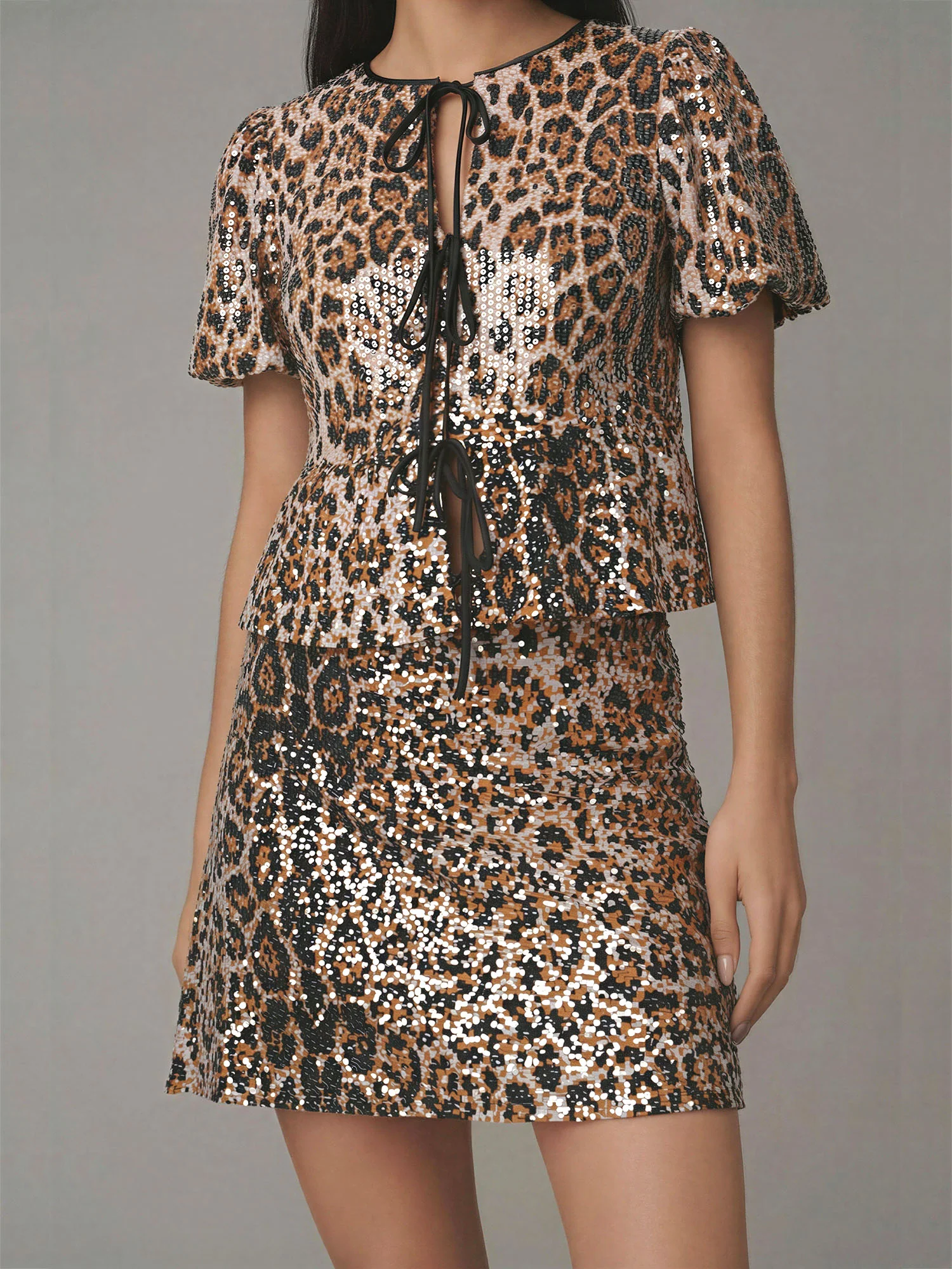 Contrast Bow Sequin Animal Top - Image 3