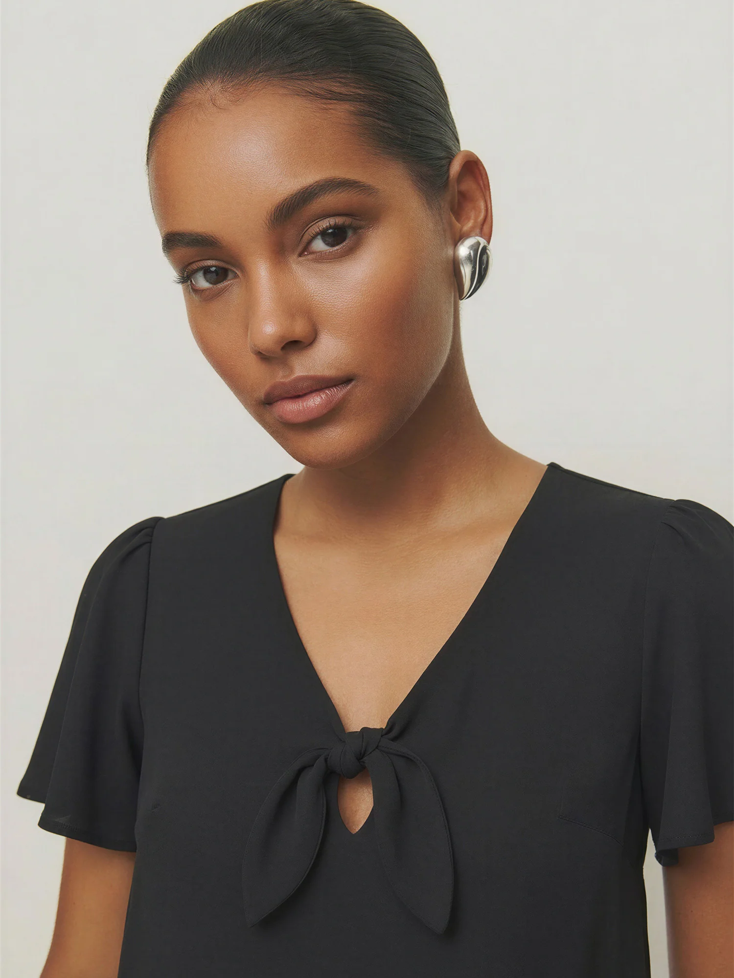 Short Sleeve Tie Front Blouse - Image 3