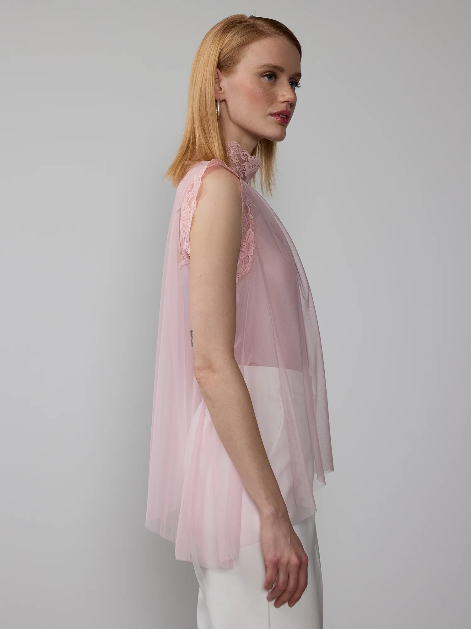 Sleeveless Lace High Neck Tulle Top - Image 2