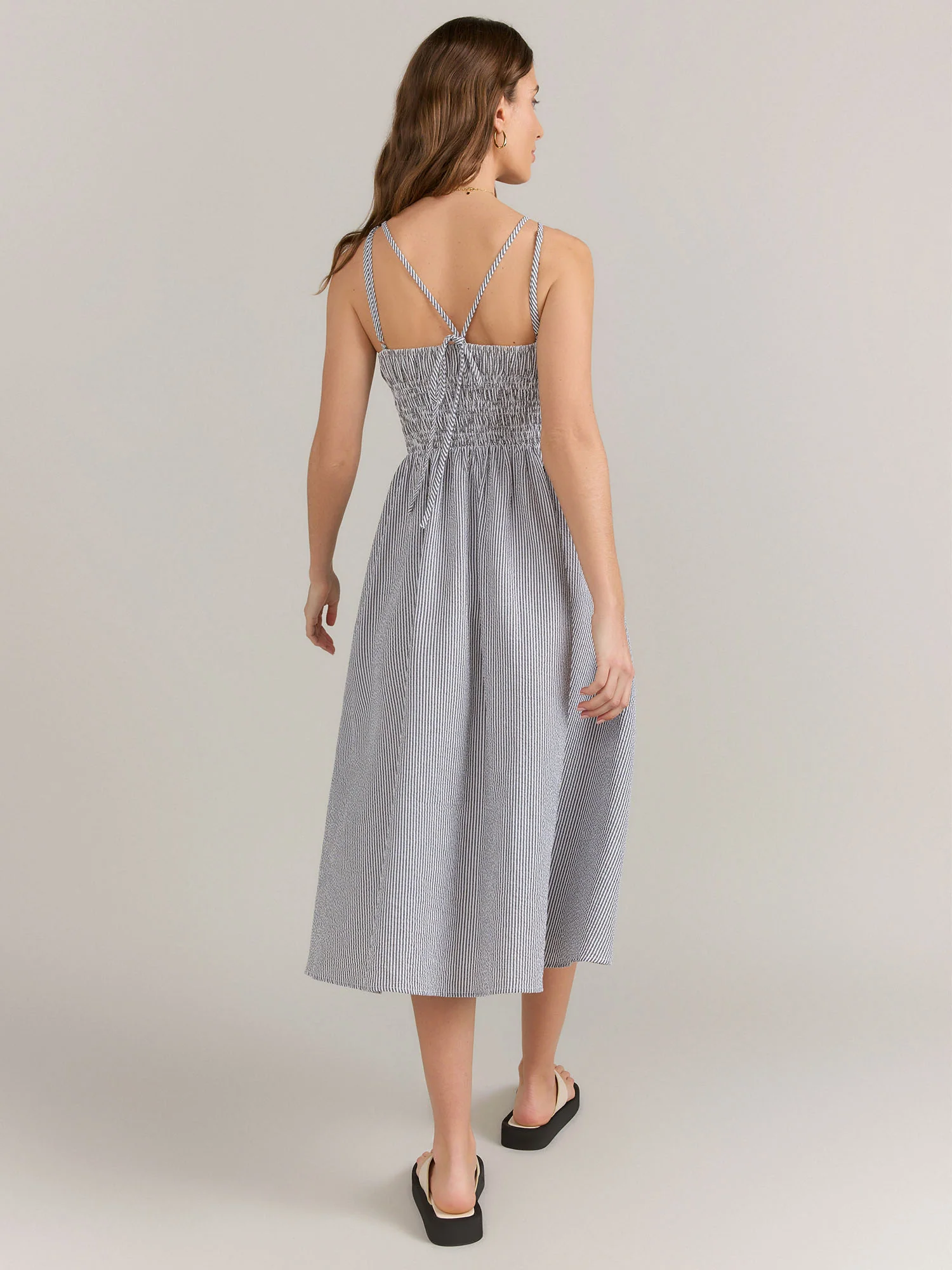 Lena Sleeveless Seersucker Midi Dress - Brands We Love - Image 3