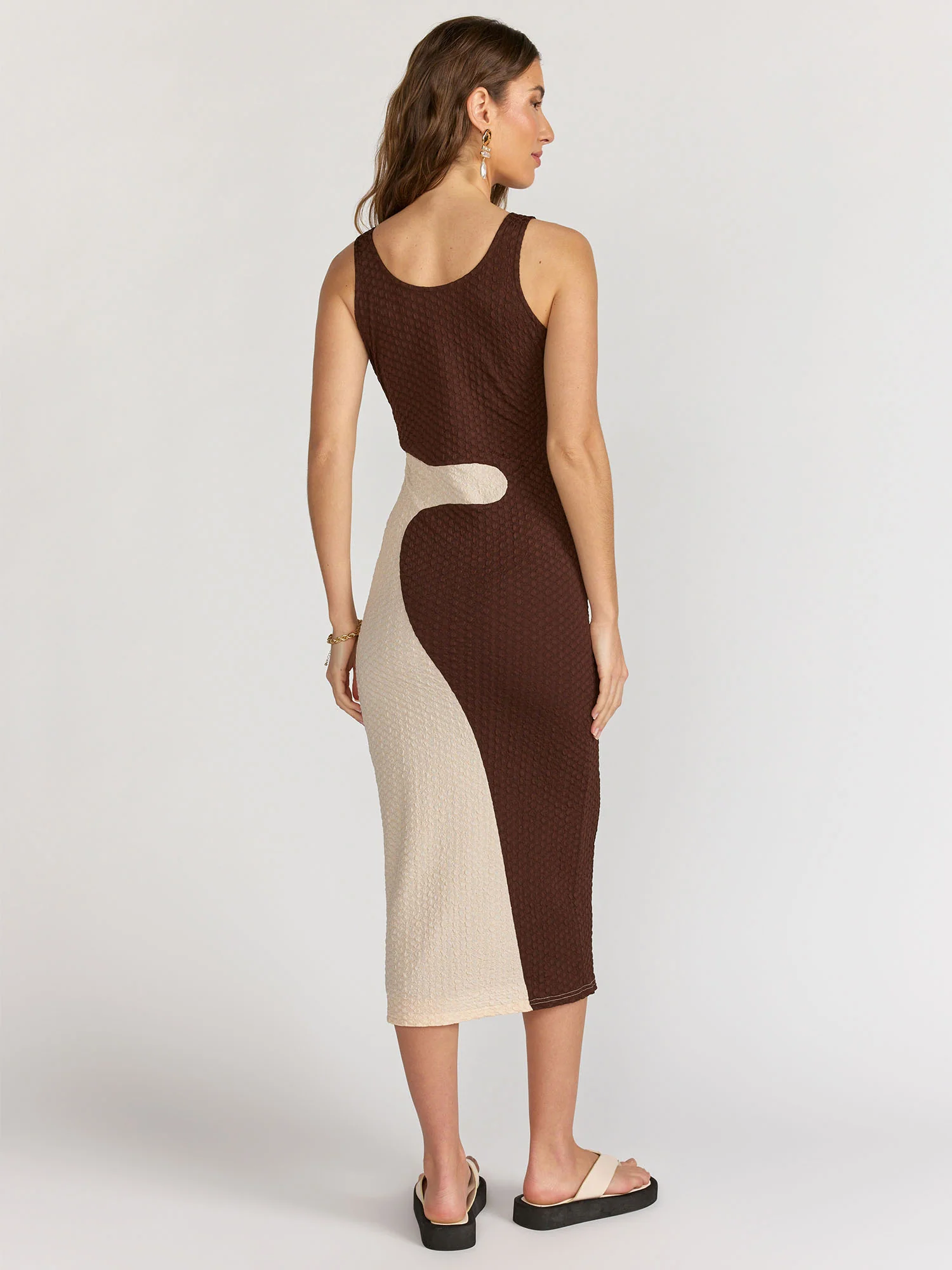 Dee Elly Sleeveless Color-Blocked Knit Midi Dress - Brands We Love - Image 3