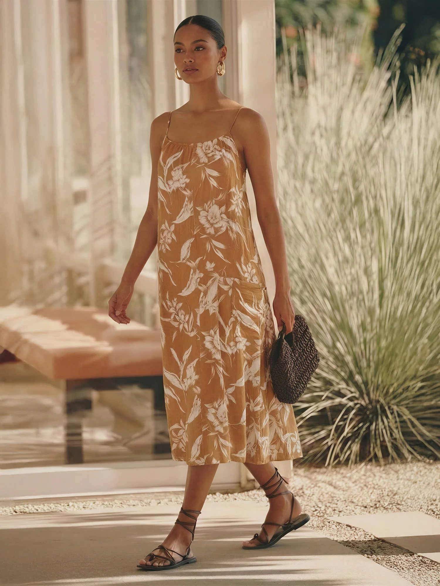 Sleeveles Tropical Floral Midi Dress - Image 7